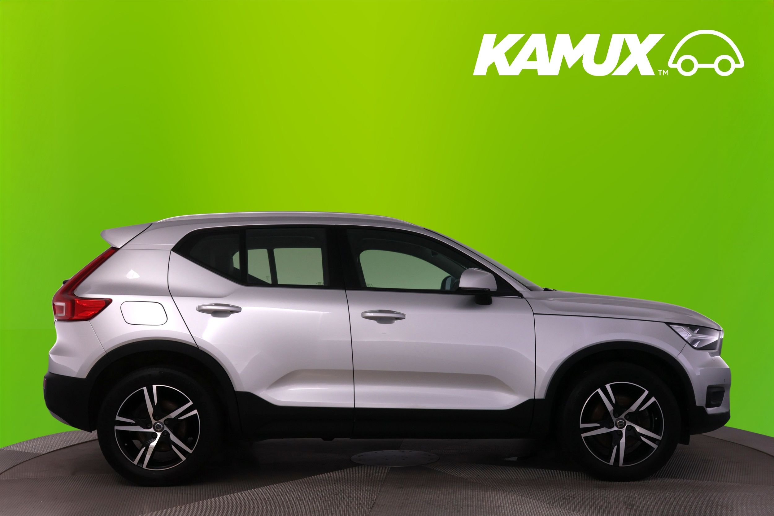 Volvo XC40 D4 AWD Business aut 2018, kuva 2/18