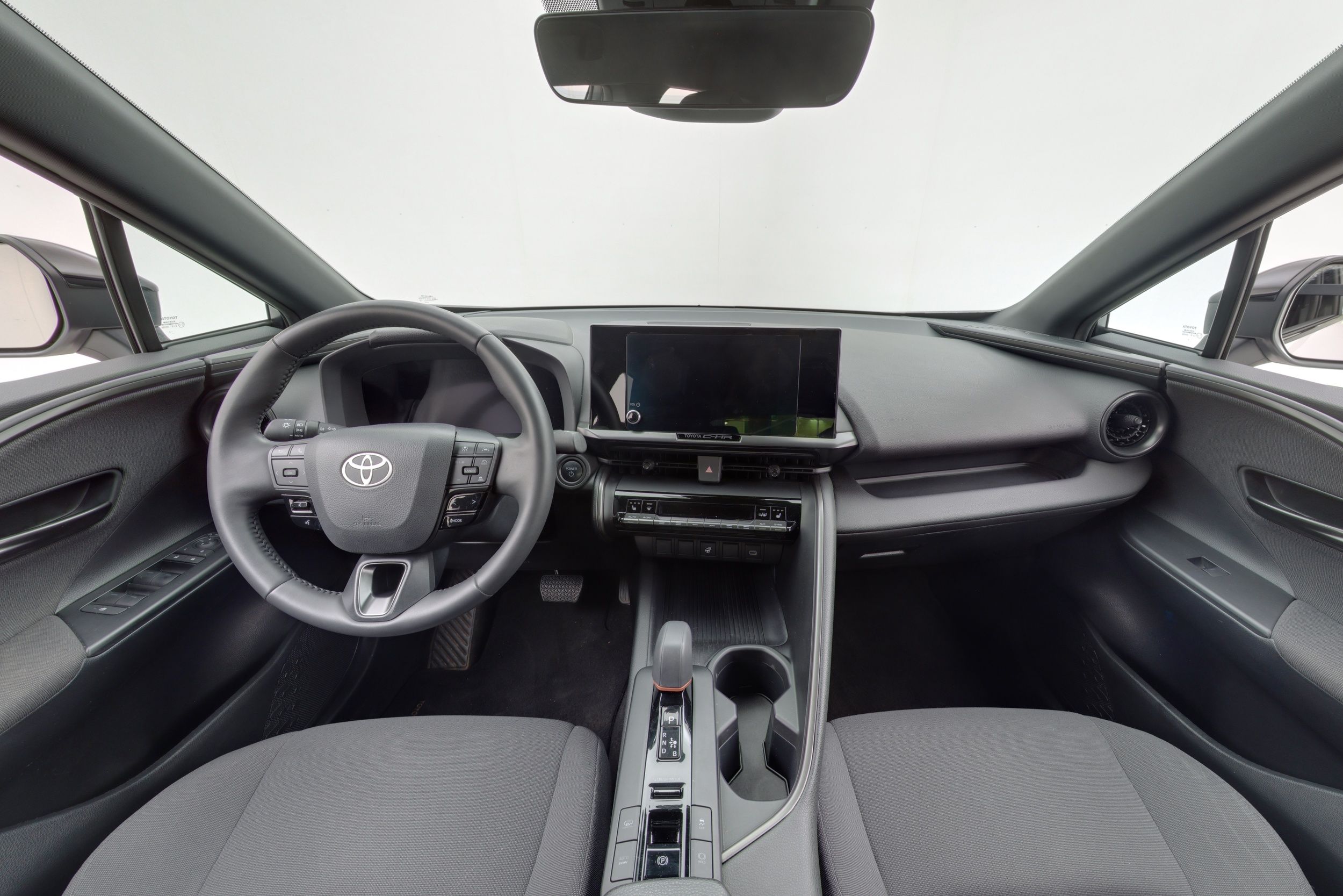 Toyota C-HR 2,0 Plug-in Hybrid Intense 2024, kuva 7/26