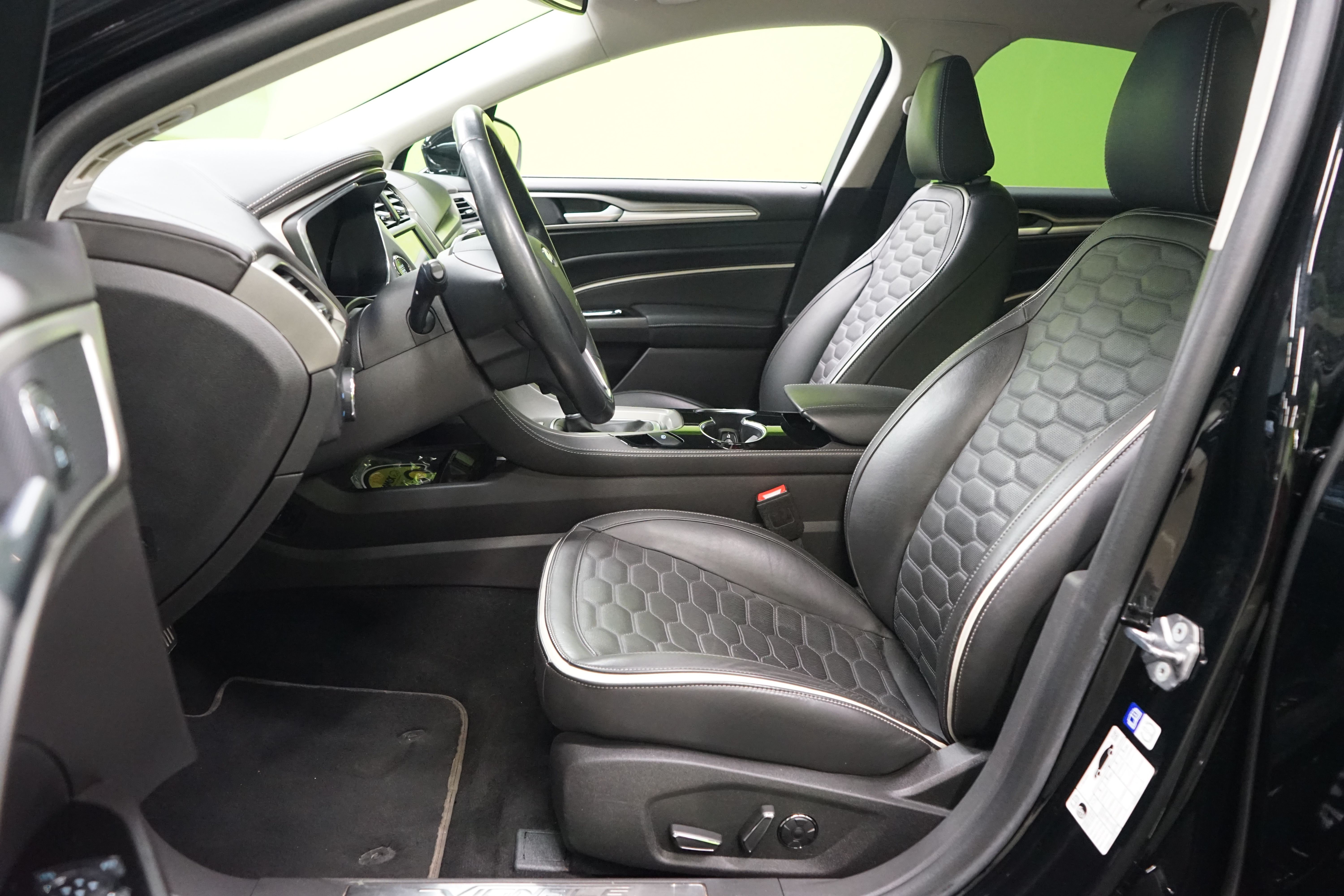 Ford Mondeo 2019, photo 6/23