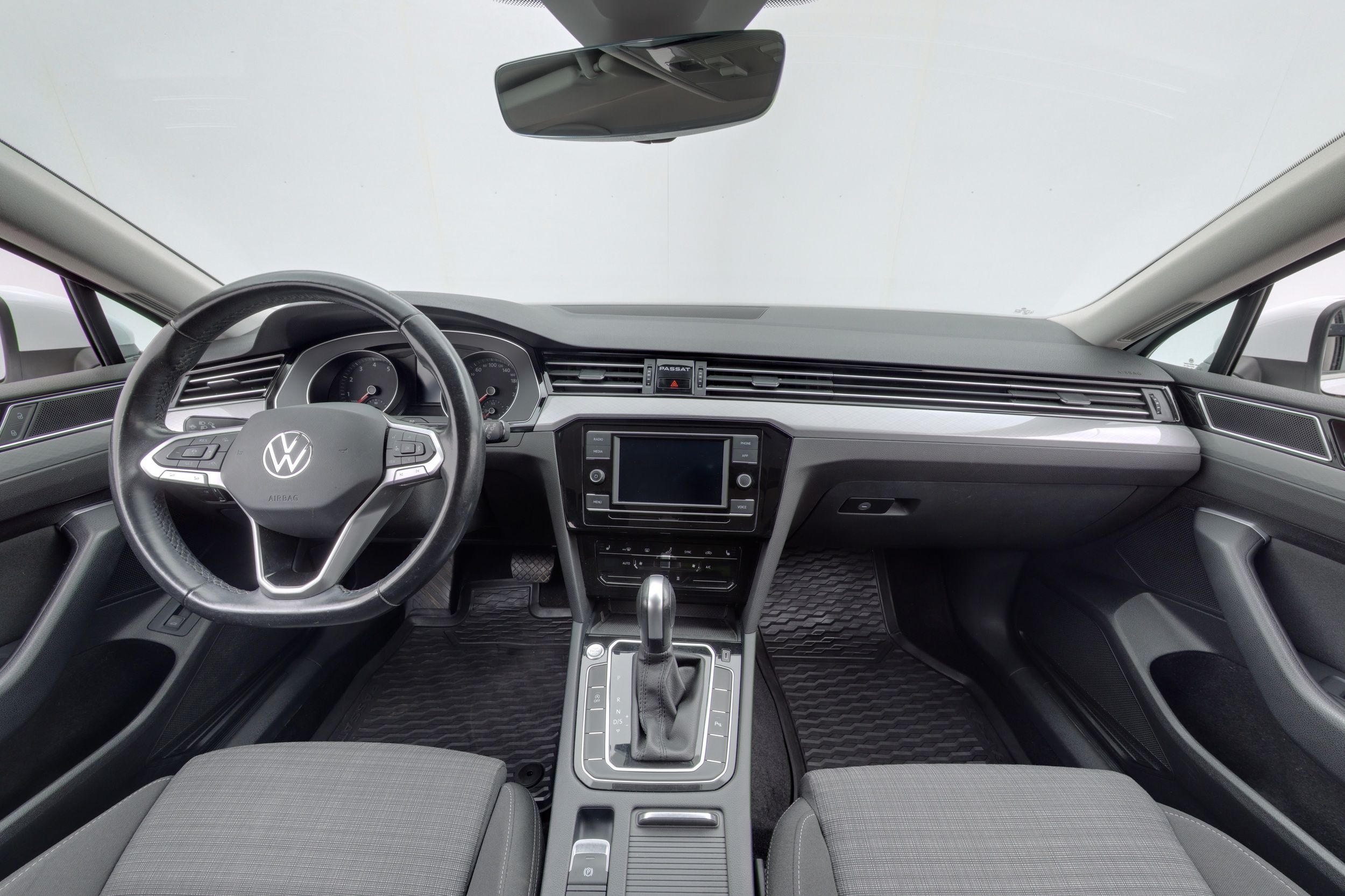 Volkswagen Passat 2021, kuva 7/25