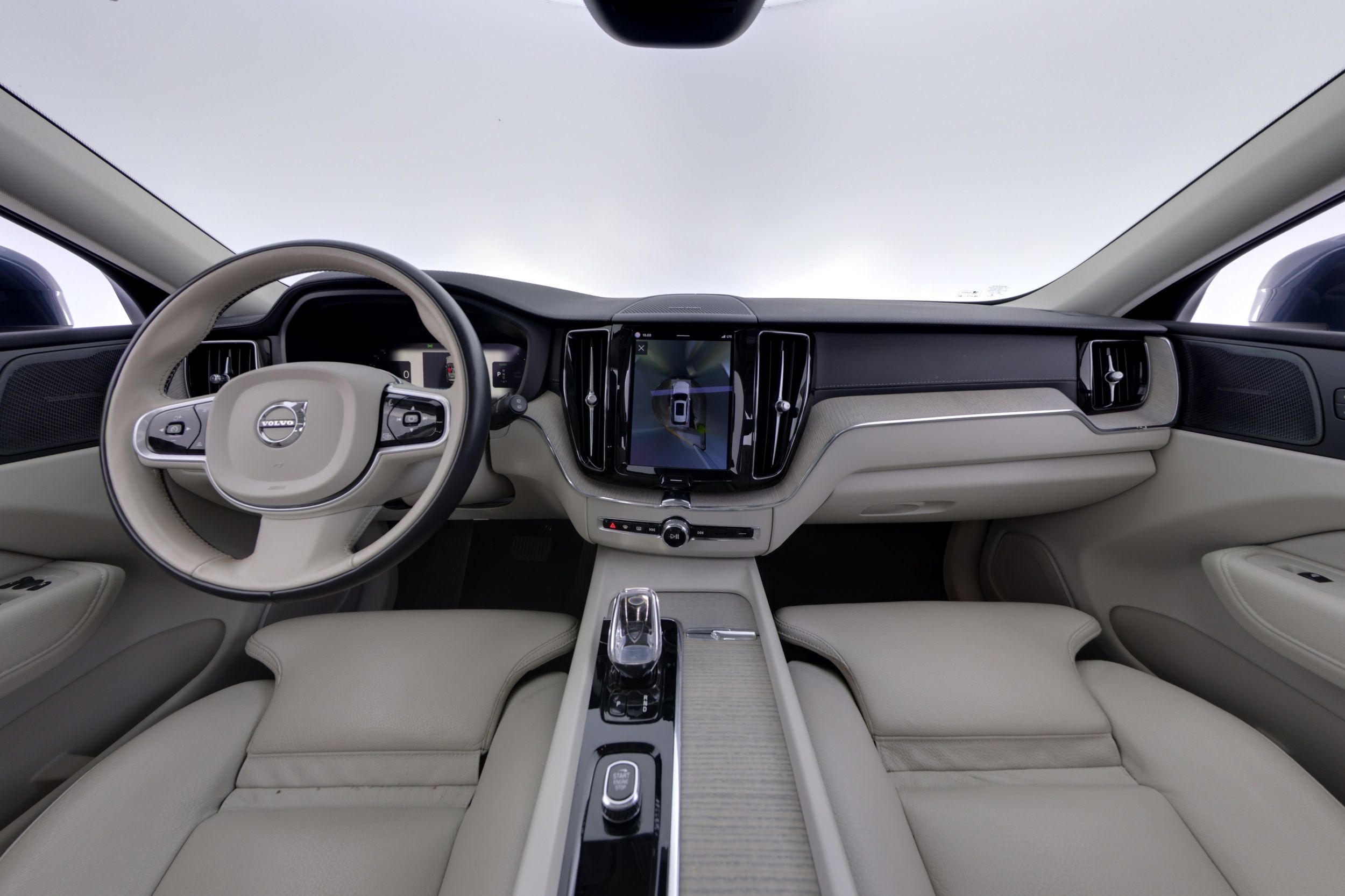 Volvo XC60 2022, kuva 7/26