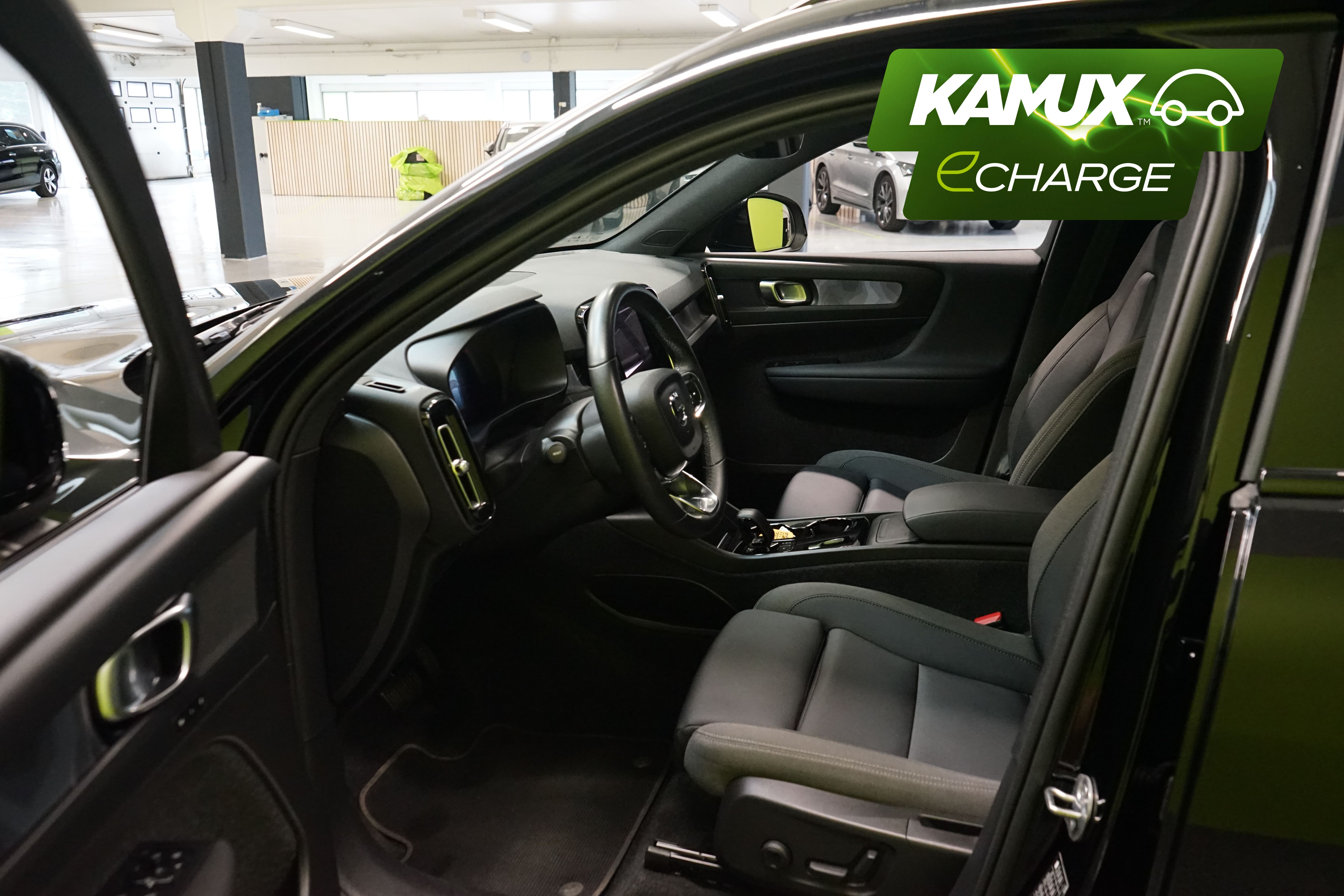 Volvo XC40 Recharge Plus Edition 2023, photo 6/20