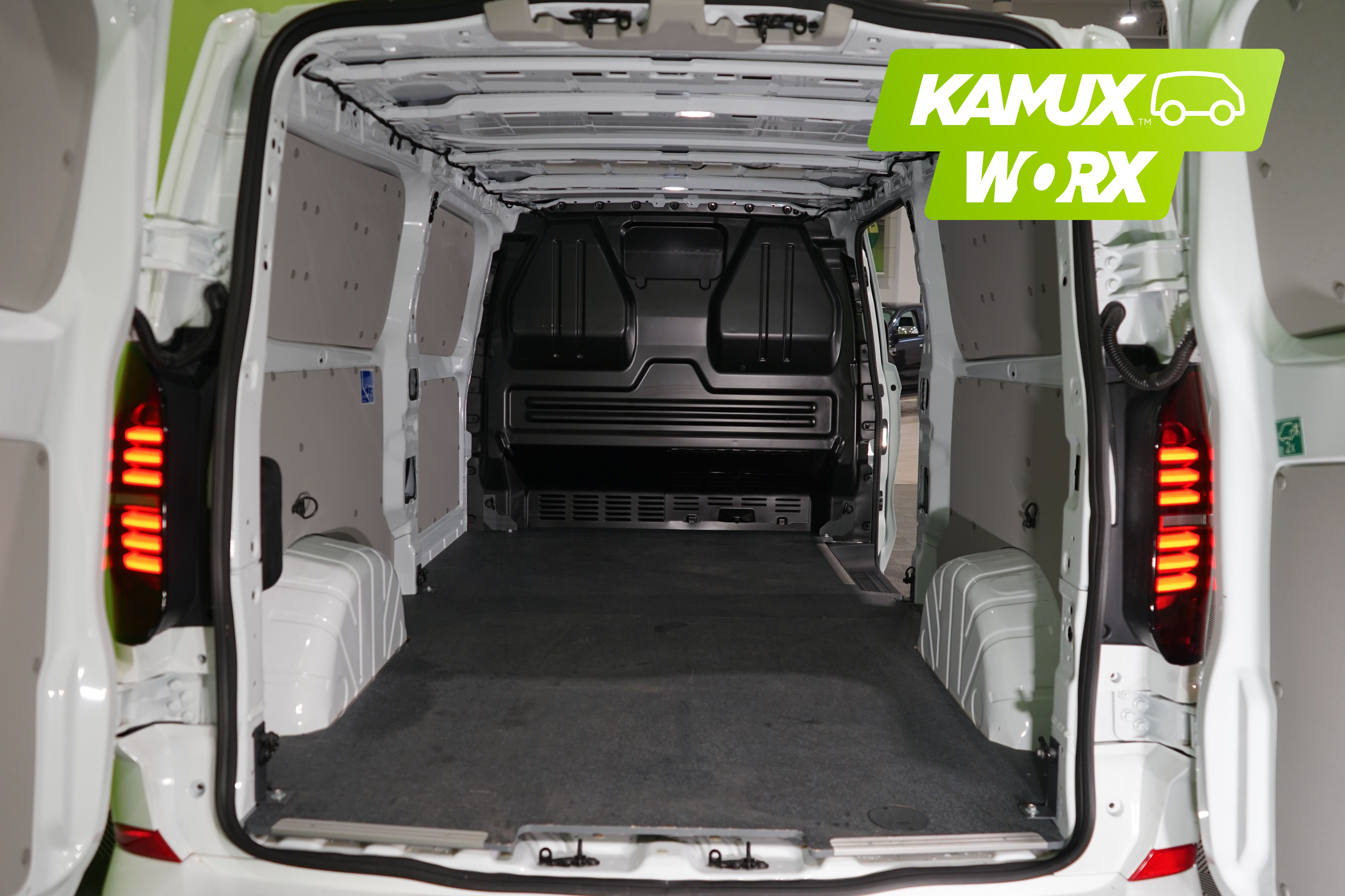 Volkswagen Transporter 2025, photo 7/23