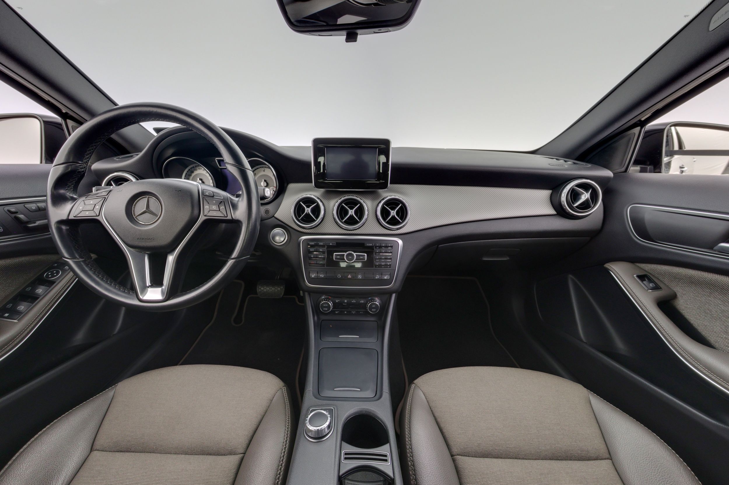 Mercedes-Benz GLA 2015, kuva 7/31