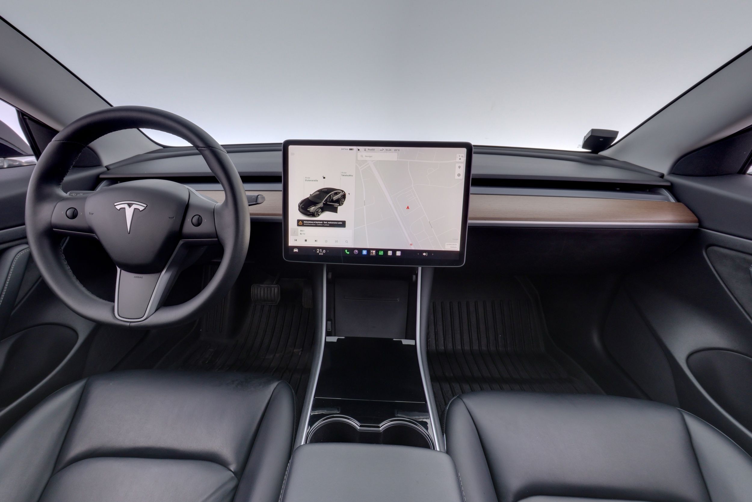 Tesla Model 3 2020, kuva 7/21