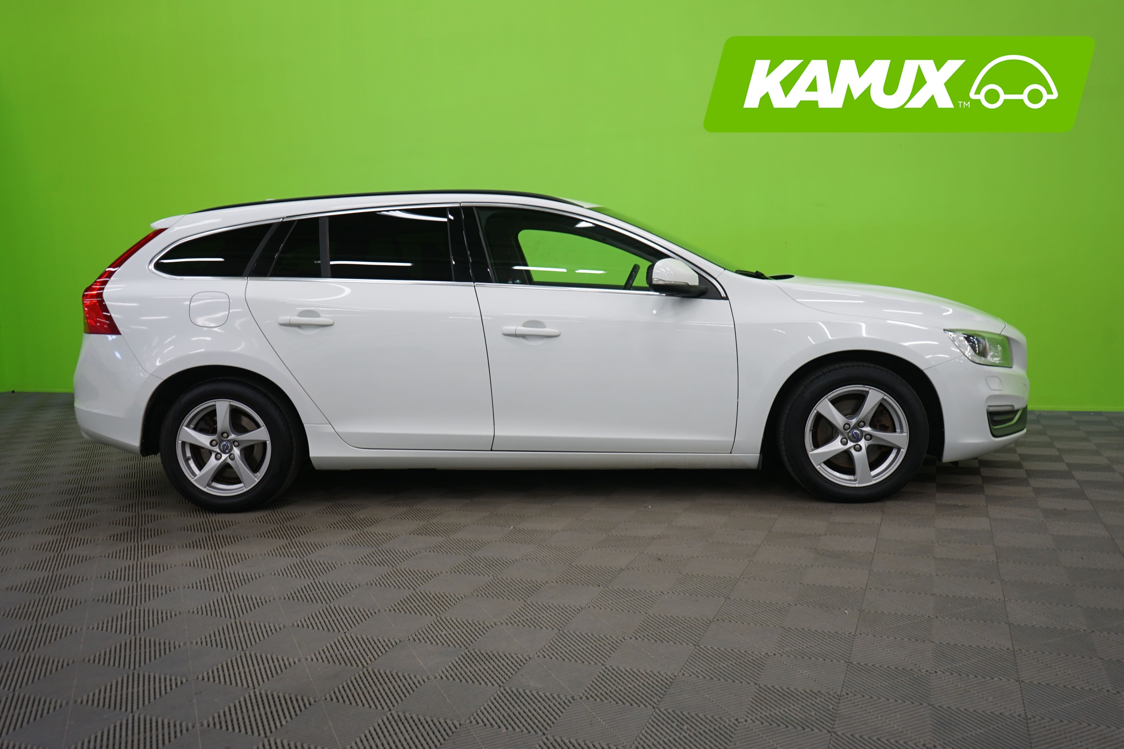 Volvo V60 D2 Business Edition aut 2014, photo 2/20