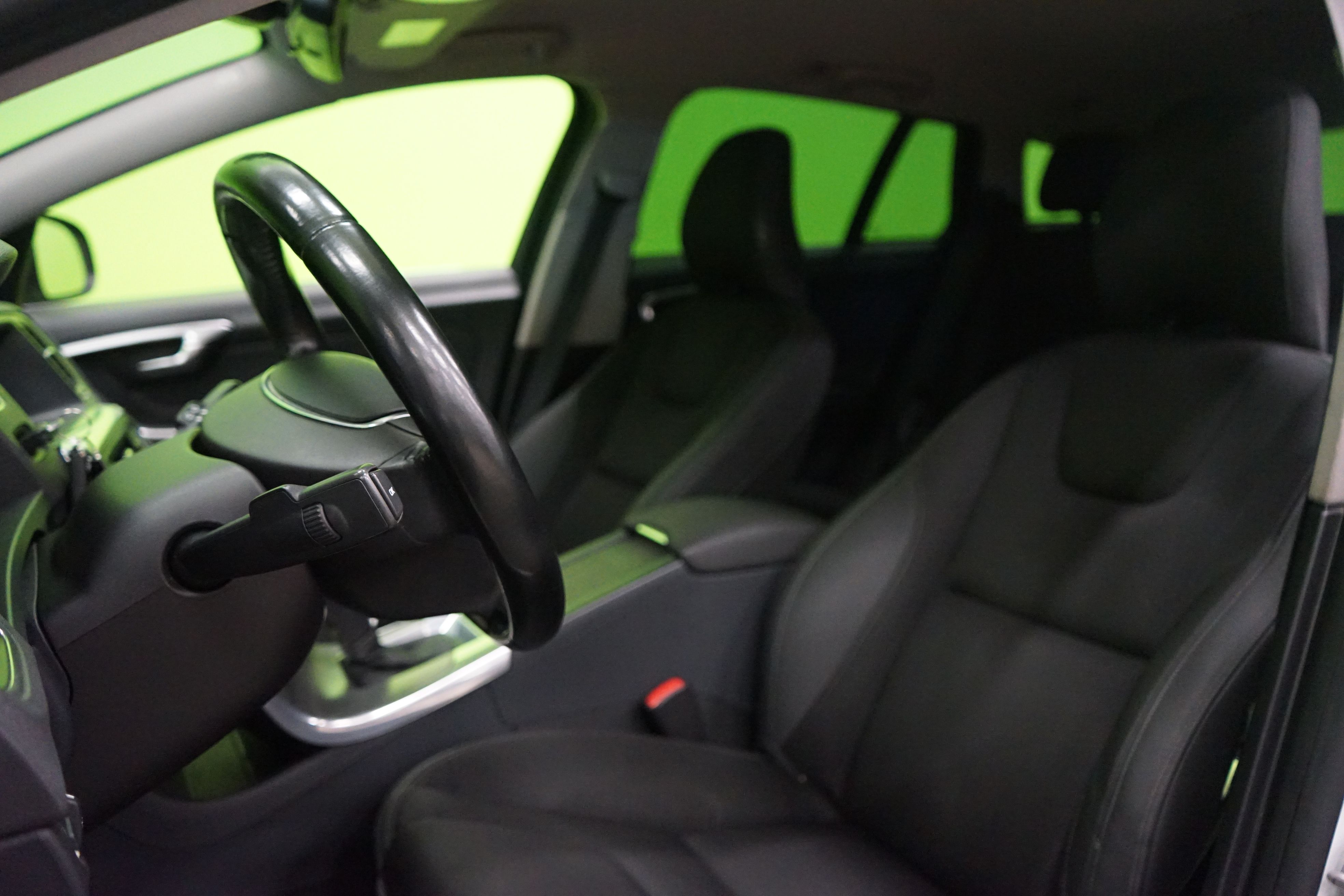 Volvo V60 D2 Business Edition aut 2014, photo 7/20