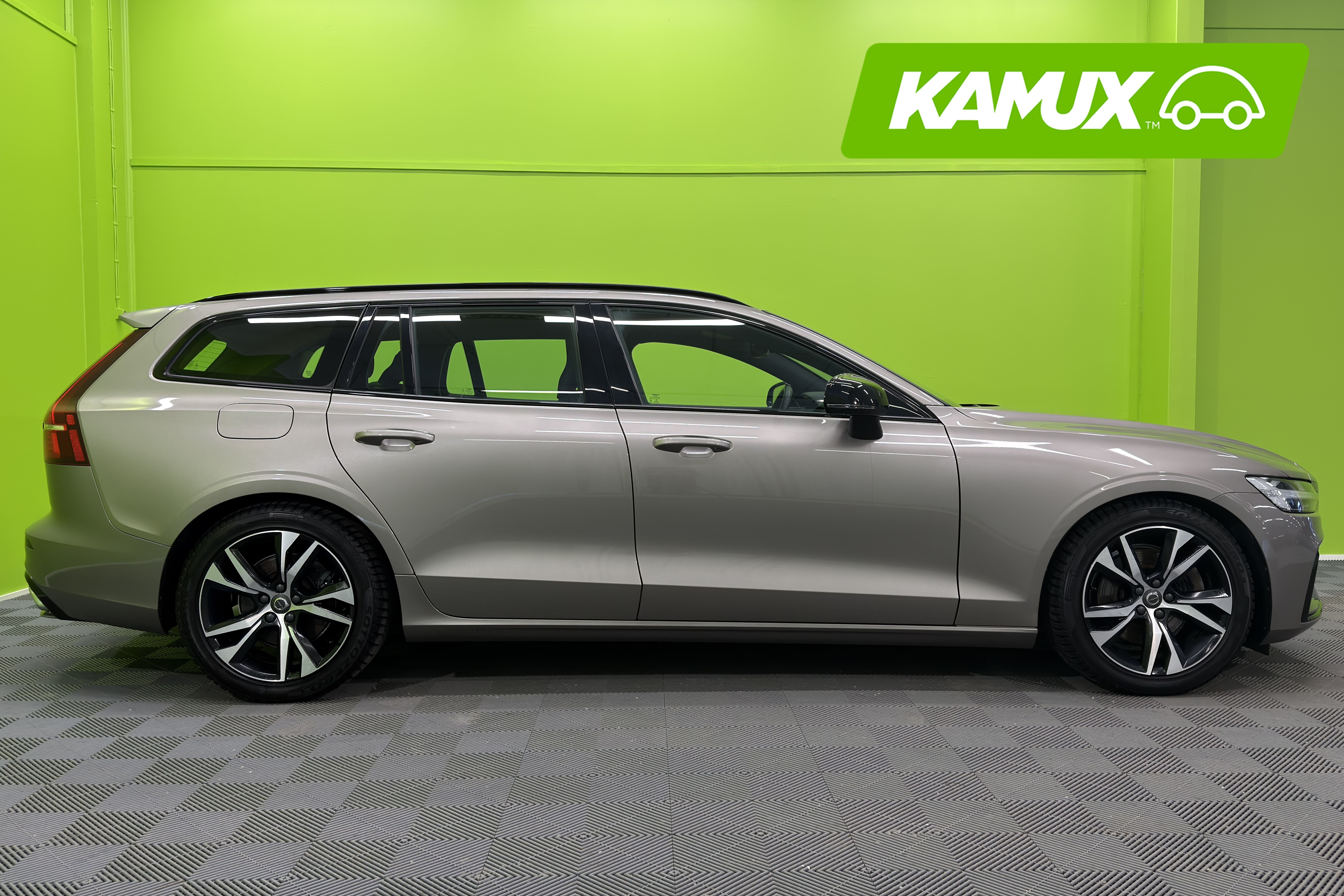 Volvo V60 B3 MHEV Business R-Design aut 2022, kuva 2/27
