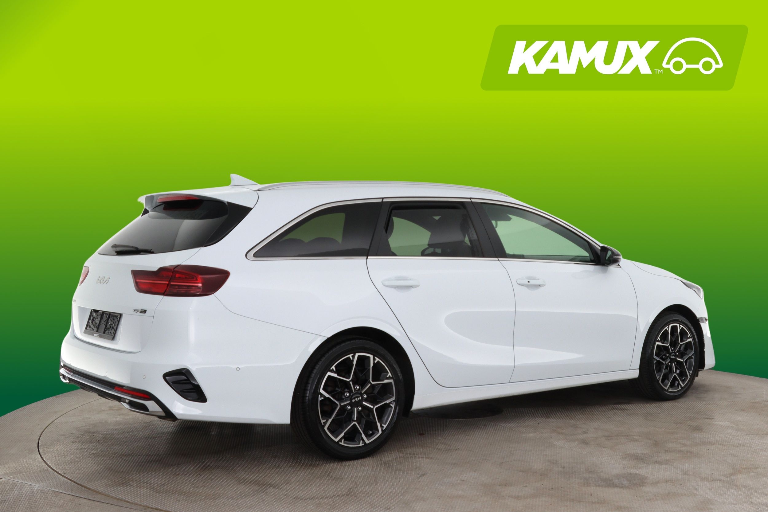 Kia Ceed 1.5 T-GDI 160hv GT Line SW DCT 2023, kuva 2/27