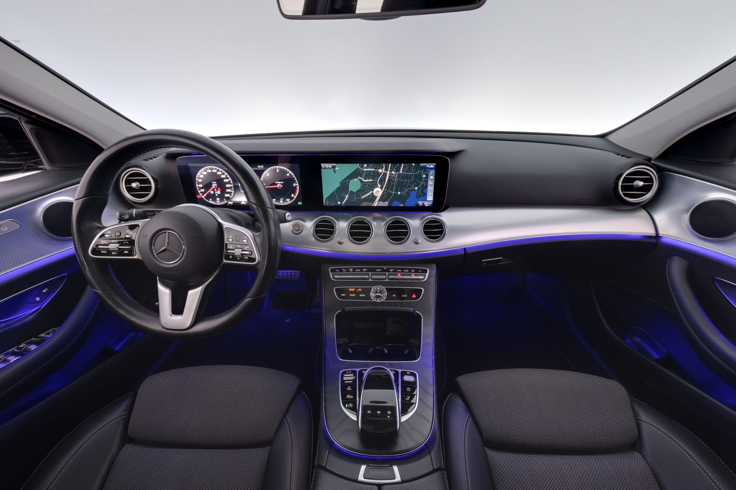Mercedes-Benz E 2020, kuva 7/45