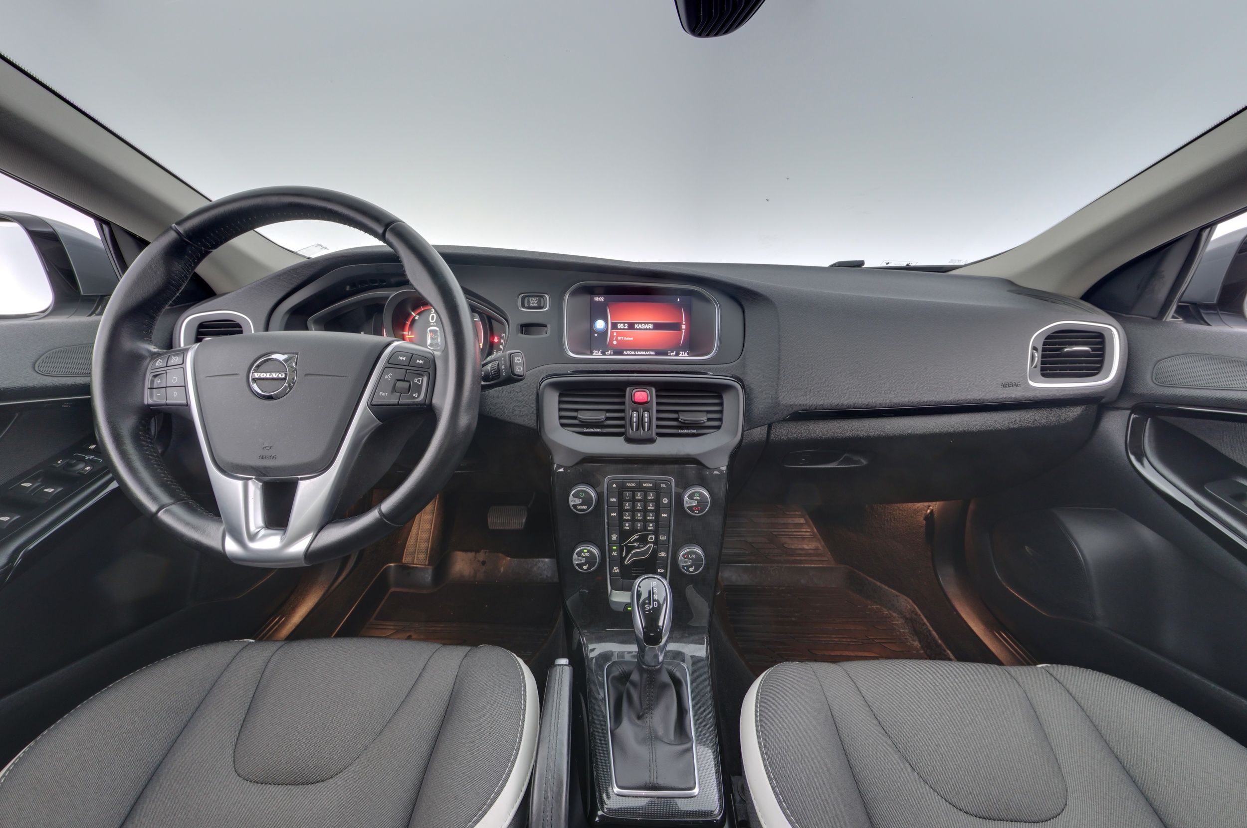Volvo V40 2019, kuva 7/20