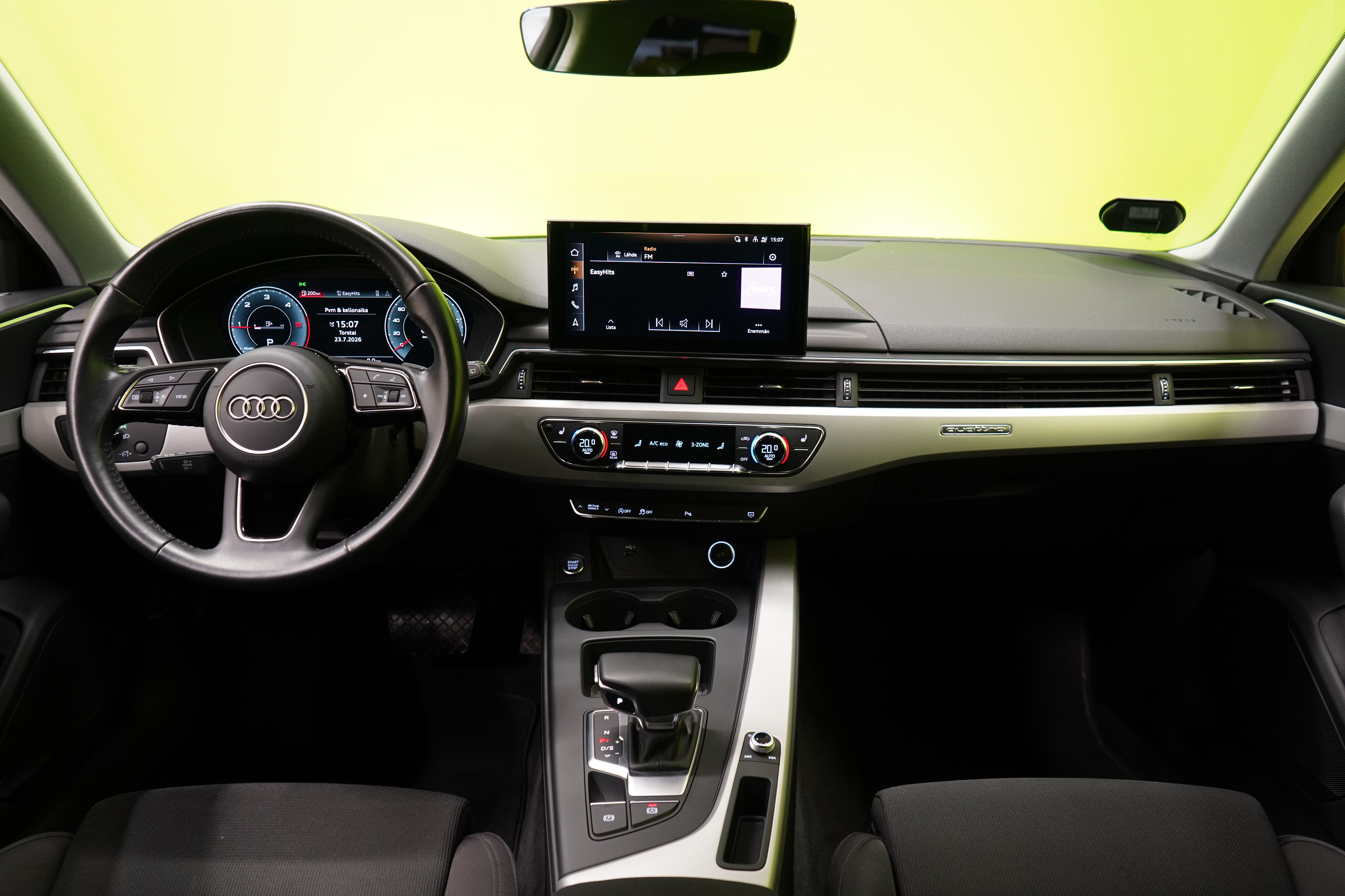 Audi A4 2020, kuva 7/28