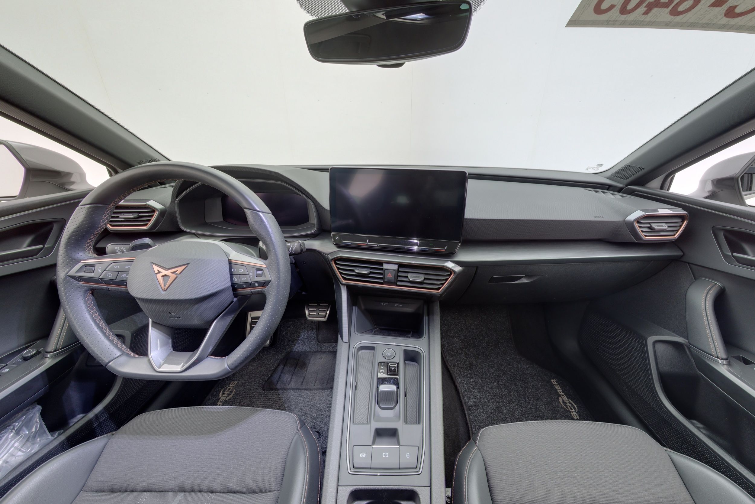Cupra Leon Sportstourer 2023, photo 7/26