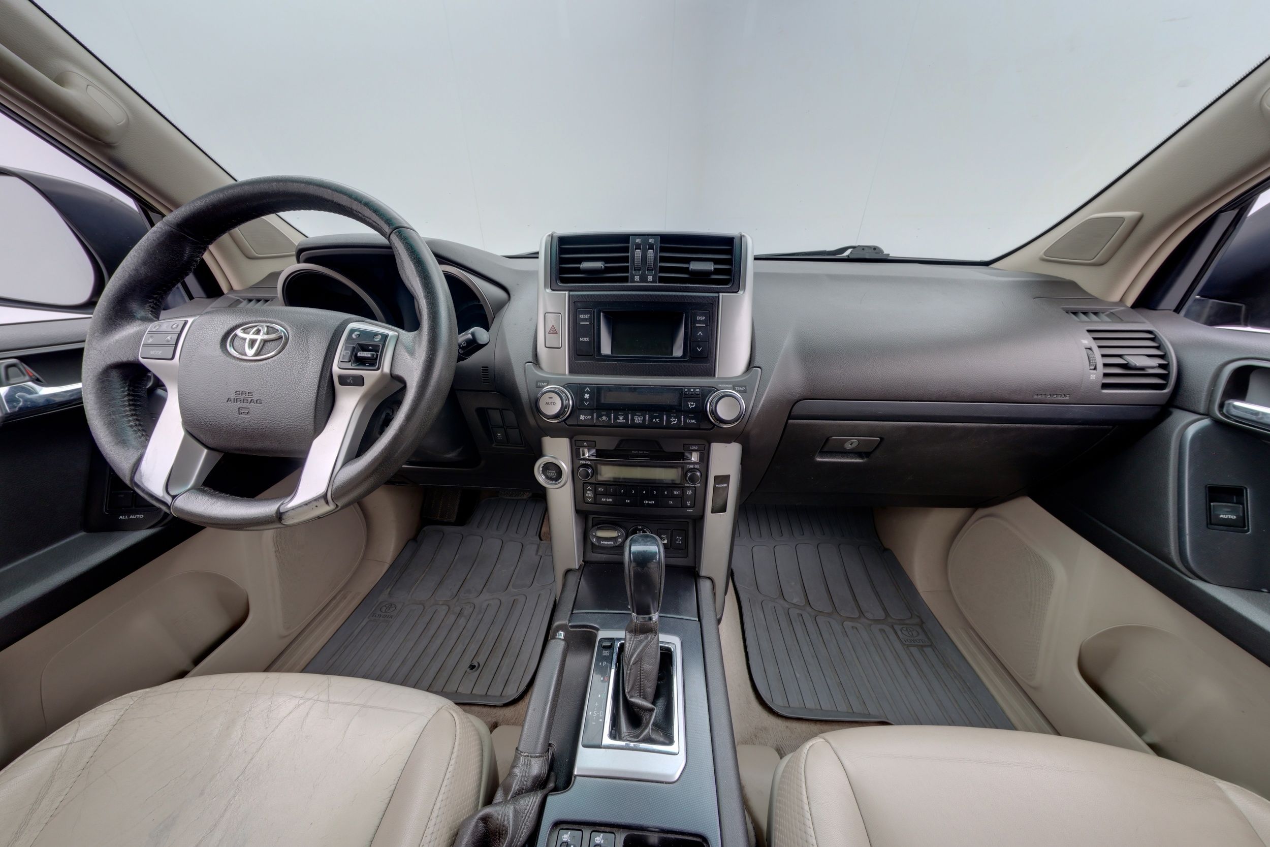 Toyota Land Cruiser 2010, photo 7/21