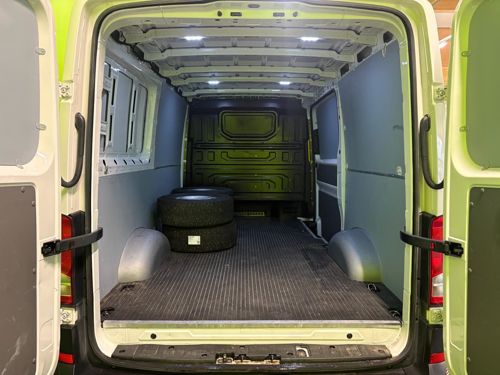 Volkswagen Crafter 2018, photo 7/17
