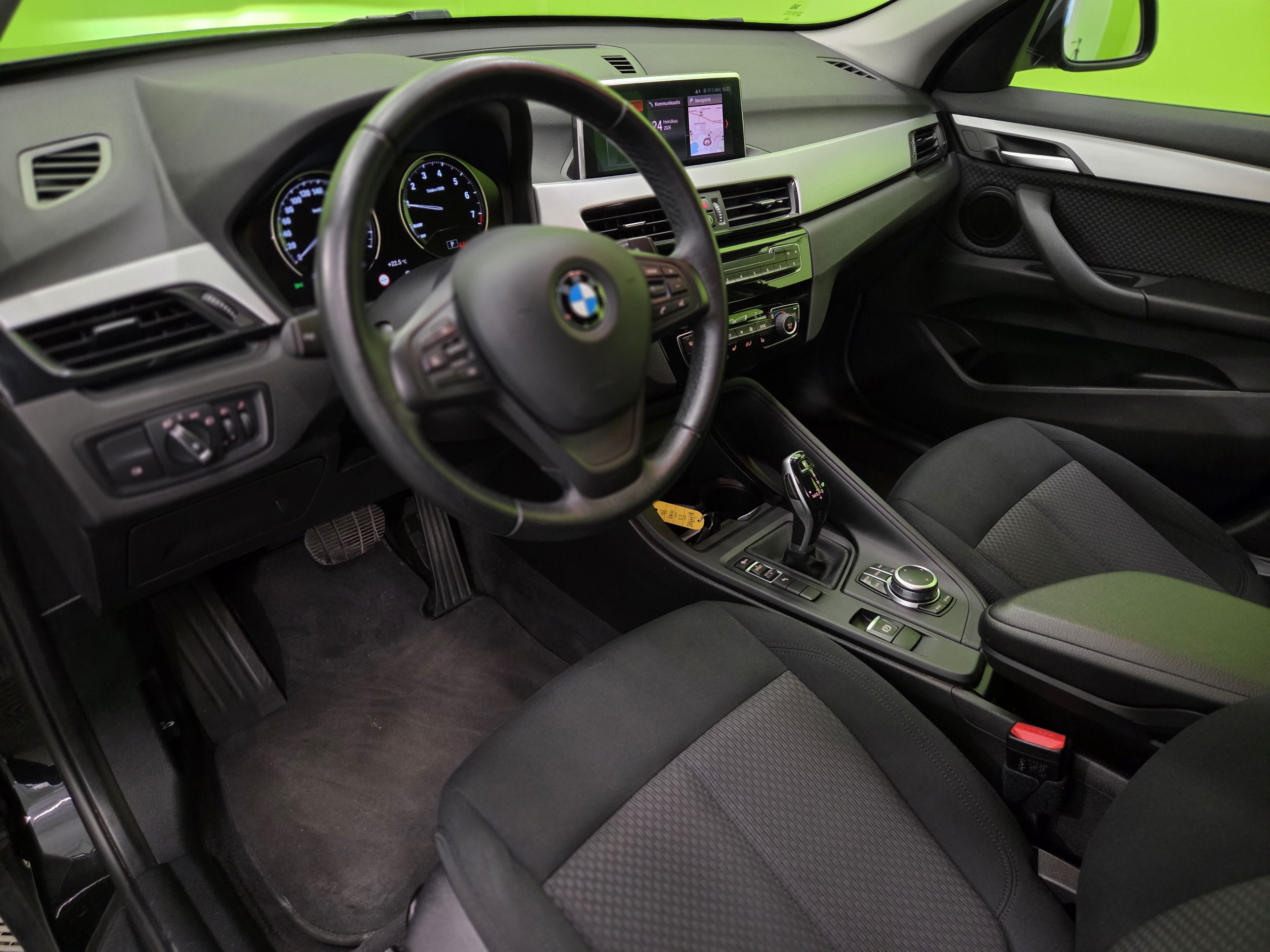 BMW X1 F48 sDrive18i A Business 2021, photo 7/20