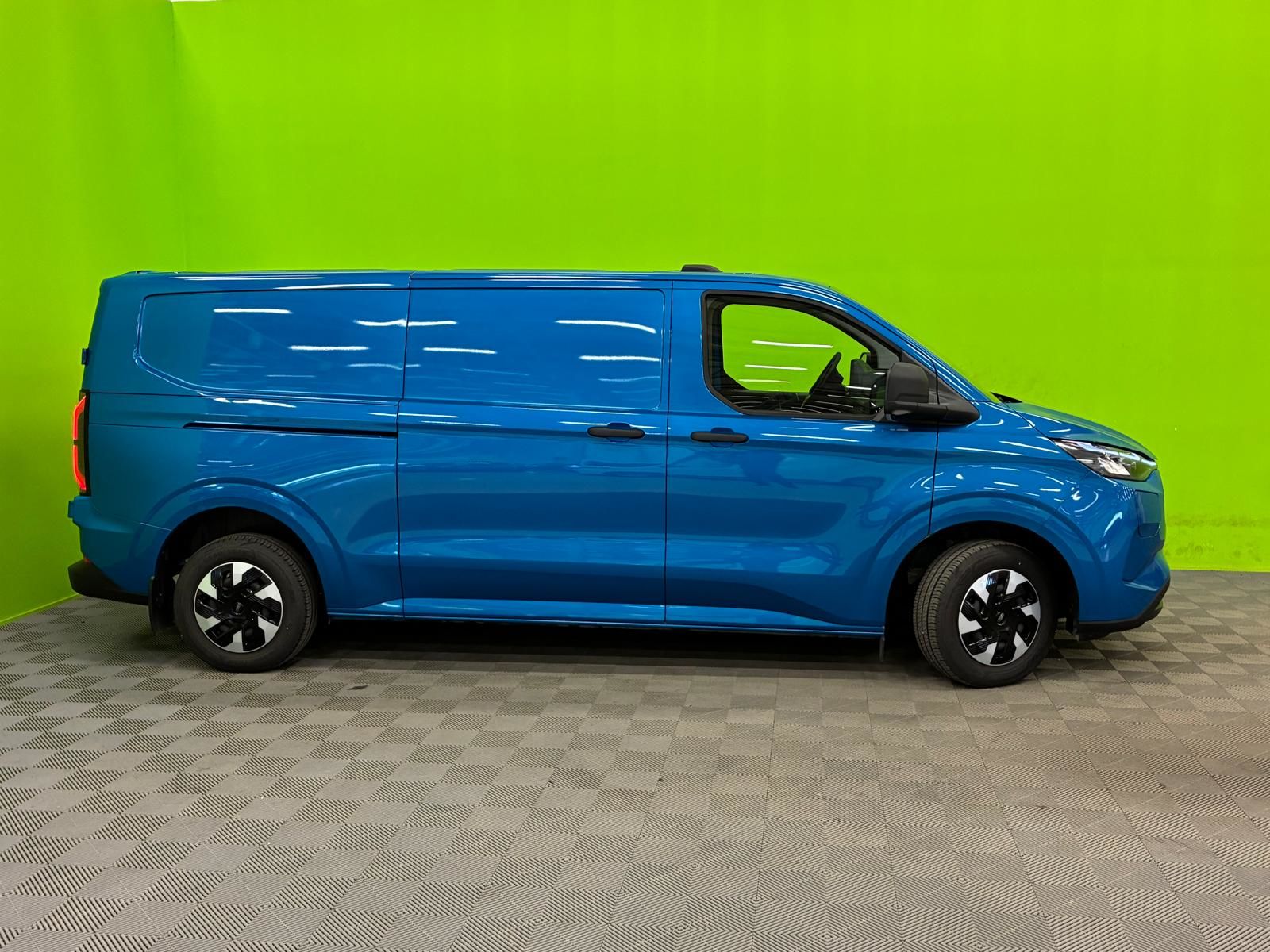 Ford Transit Custom 2025, kuva 3/21