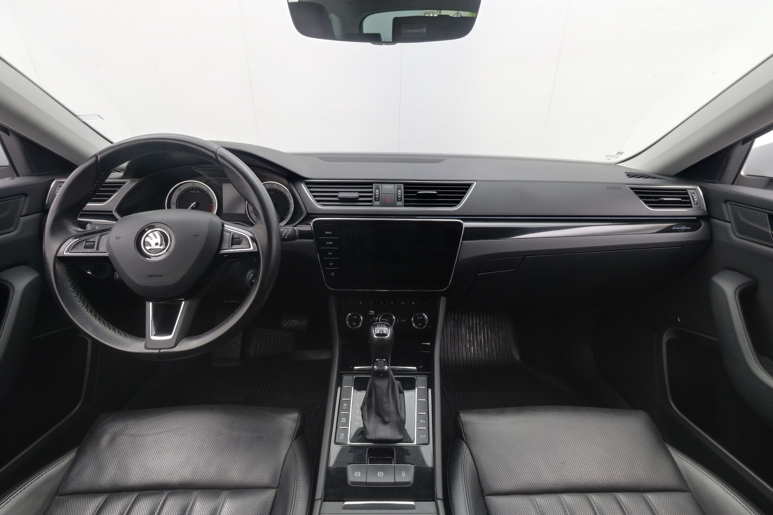 Skoda Superb Combi 2.0 TDI L&K 4x4 2018, kuva 7/36