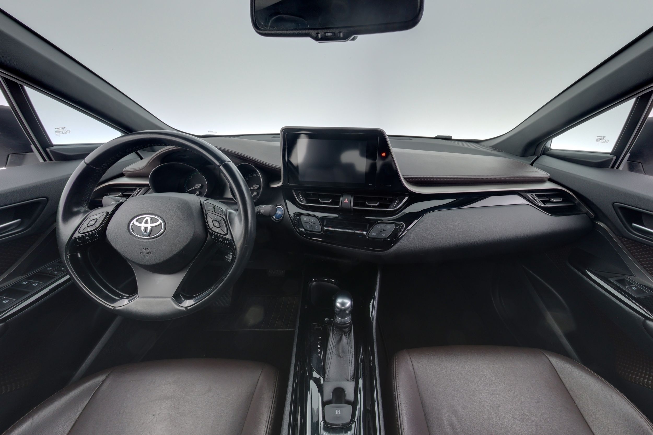Toyota C-HR 1,8 Hybrid Lounge 2018, kuva 7/27