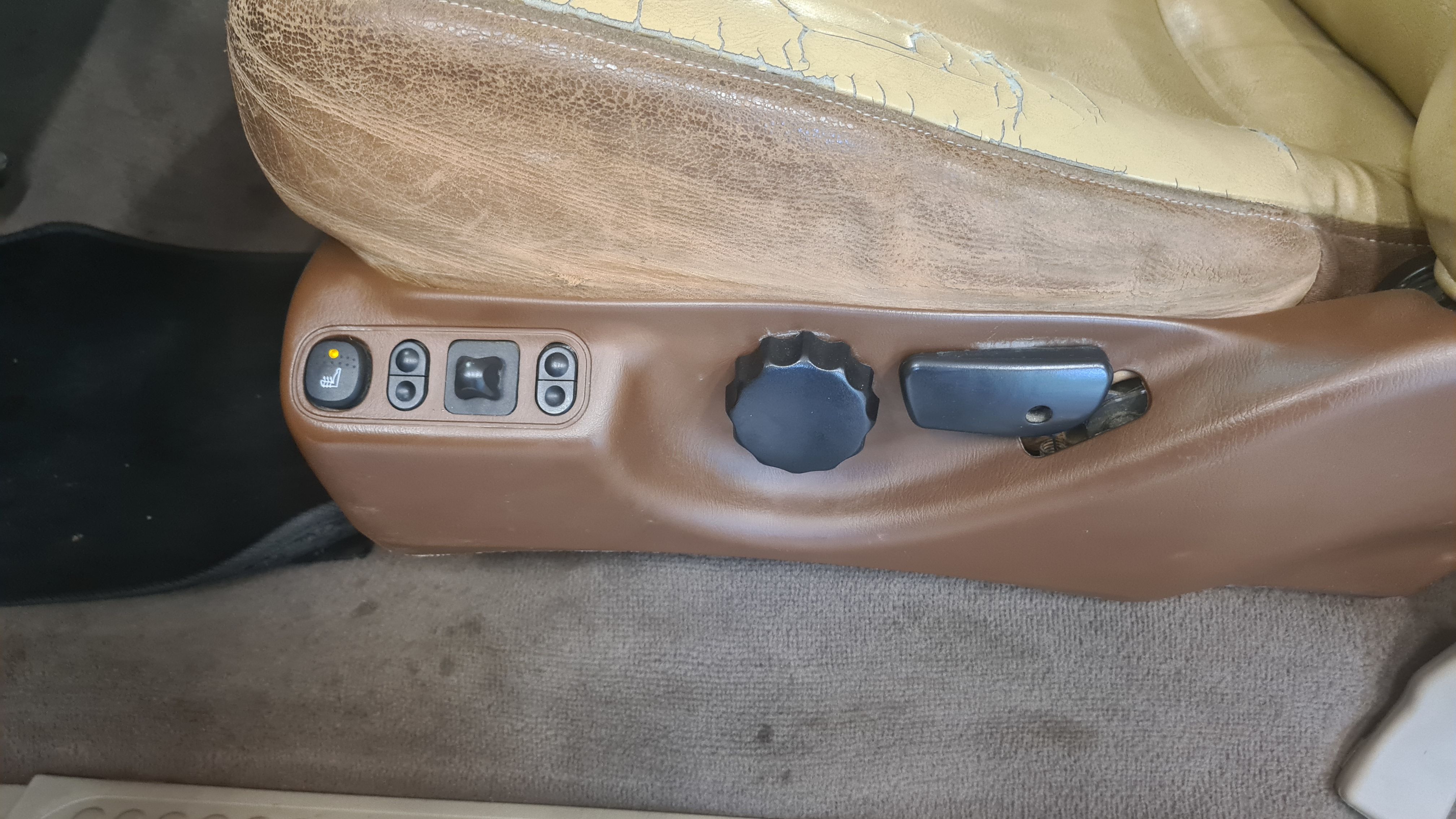 Ford F-350 F-350 6,0L A King Ranch 2004, kuva 7/14