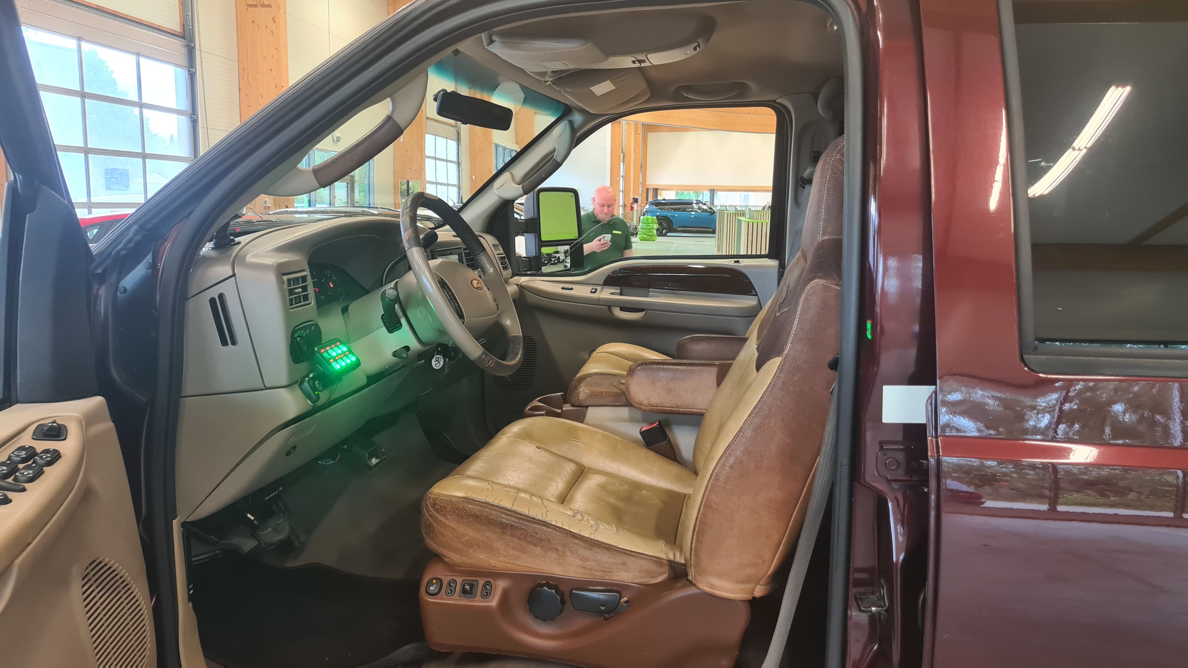 Ford F-350 F-350 6,0L A King Ranch 2004, kuva 5/14