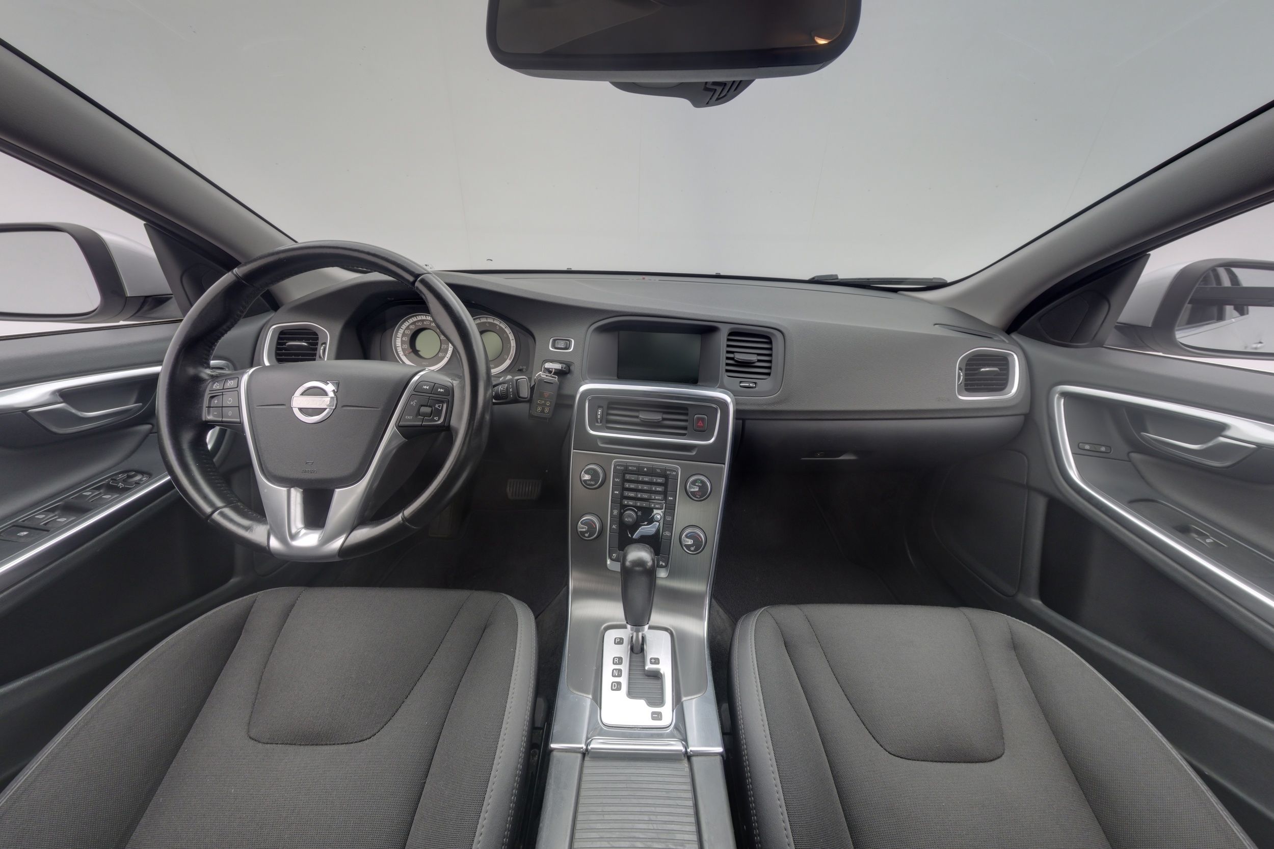 Volvo S60 T4 Momentum aut 2011, kuva 7/30