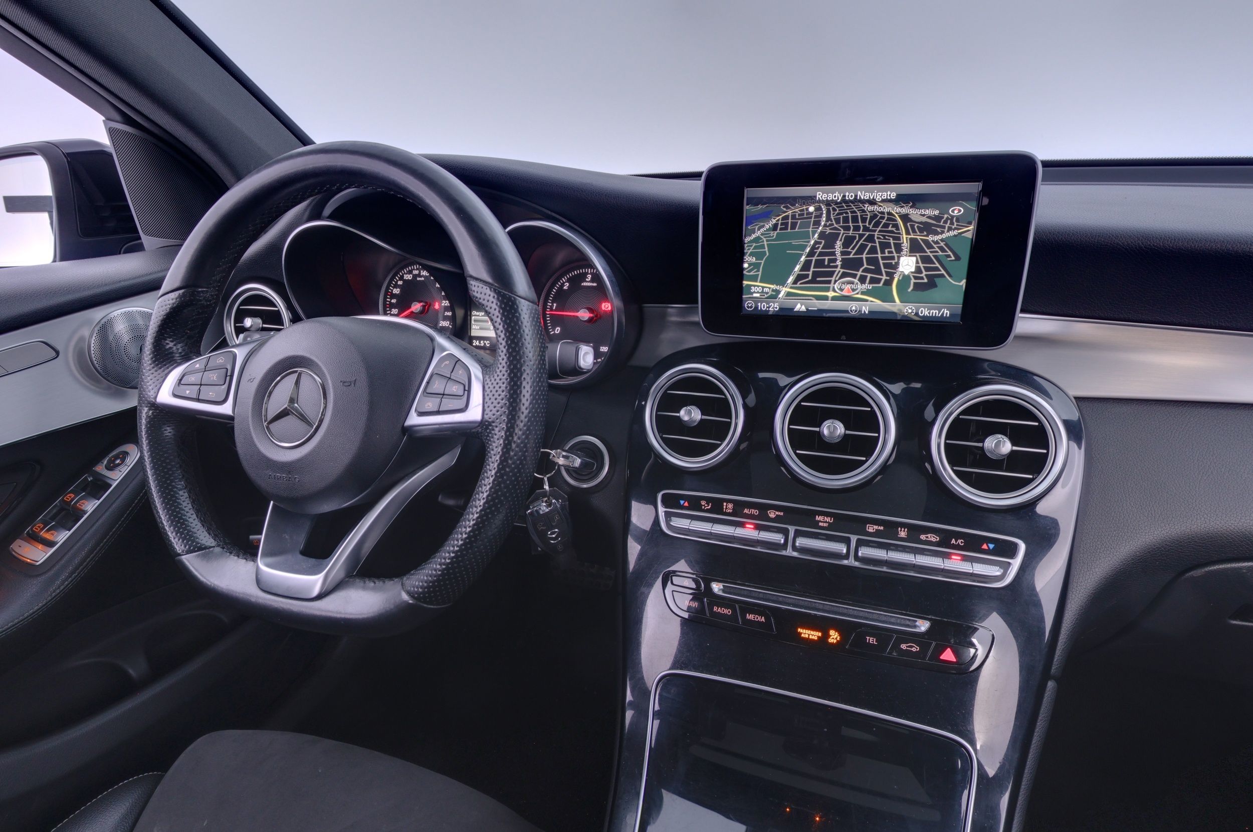 Mercedes-Benz GLC 2018, kuva 7/26