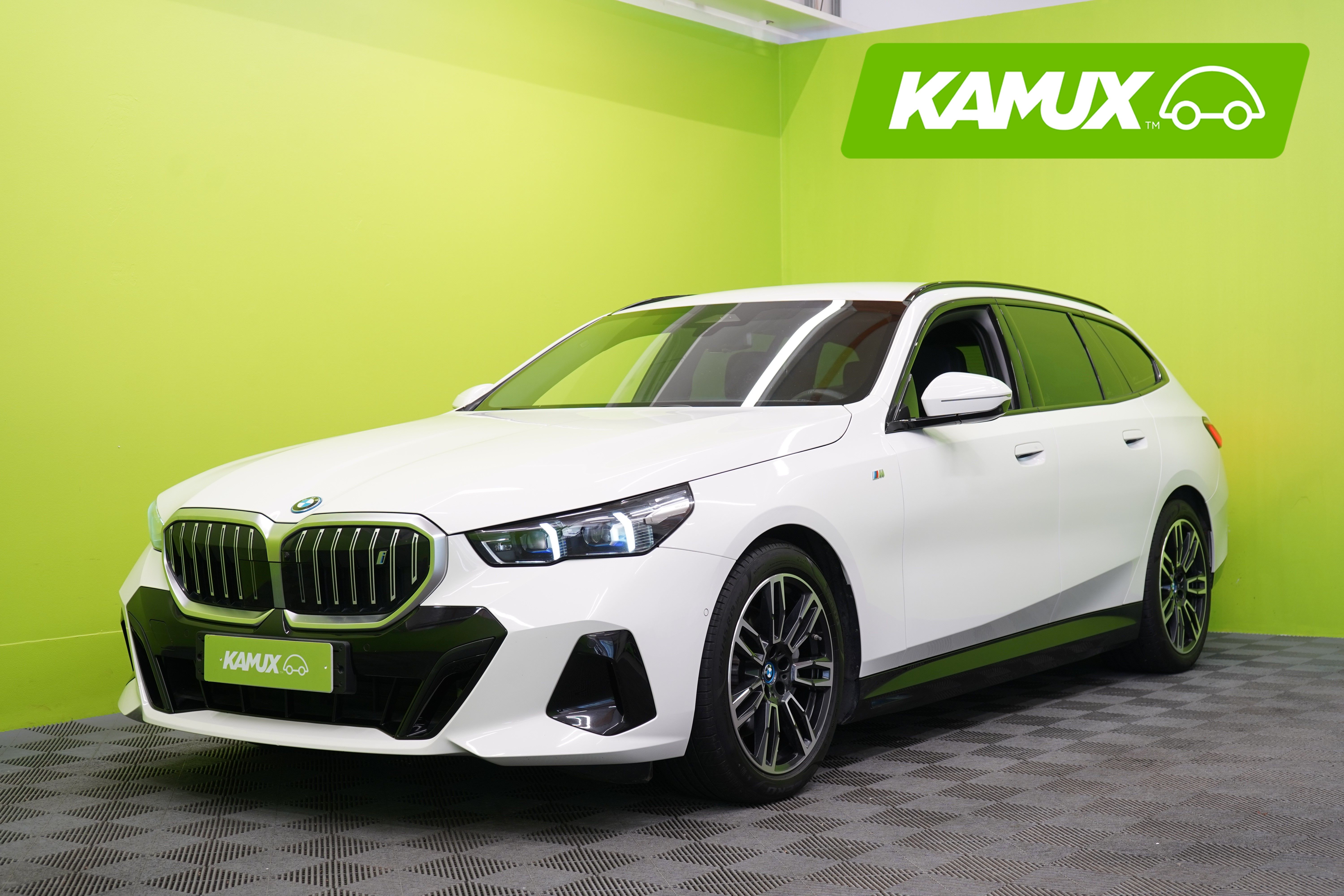 BMW i5 G61 Touring eDrive40 M Sport 2025, kuva 5/33