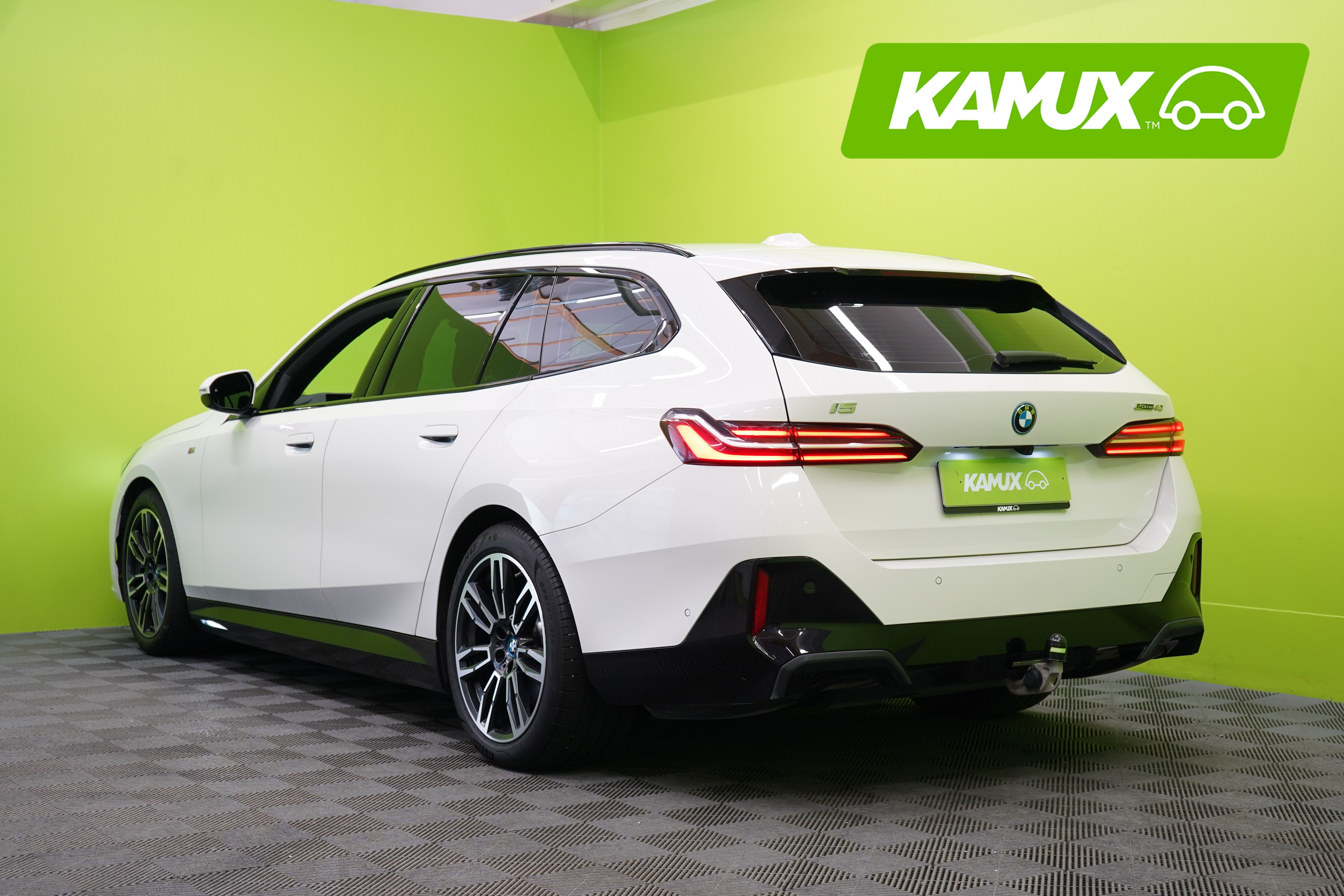 BMW i5 G61 Touring eDrive40 M Sport 2025, kuva 4/33