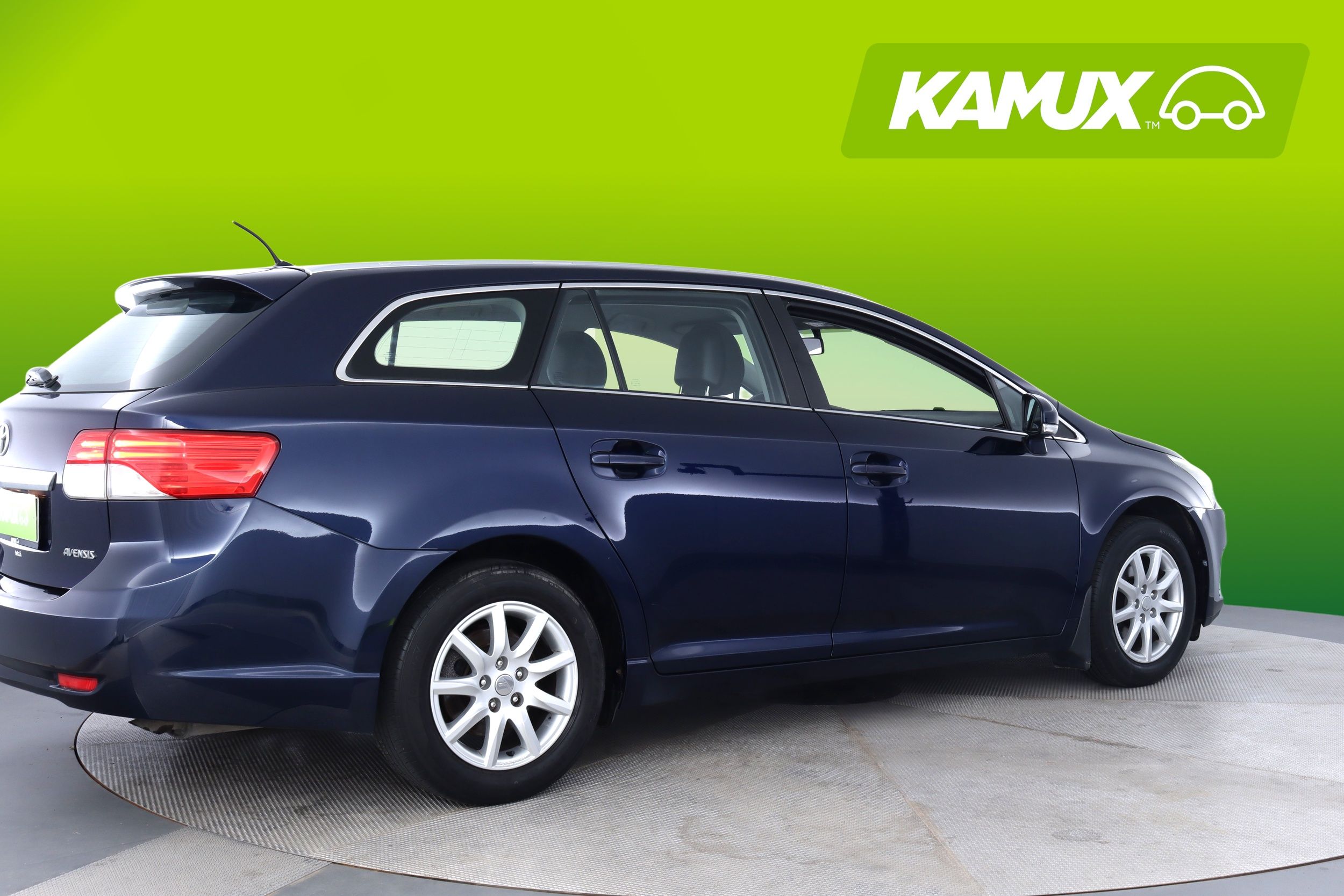 Toyota Avensis 2013, photo 2/17