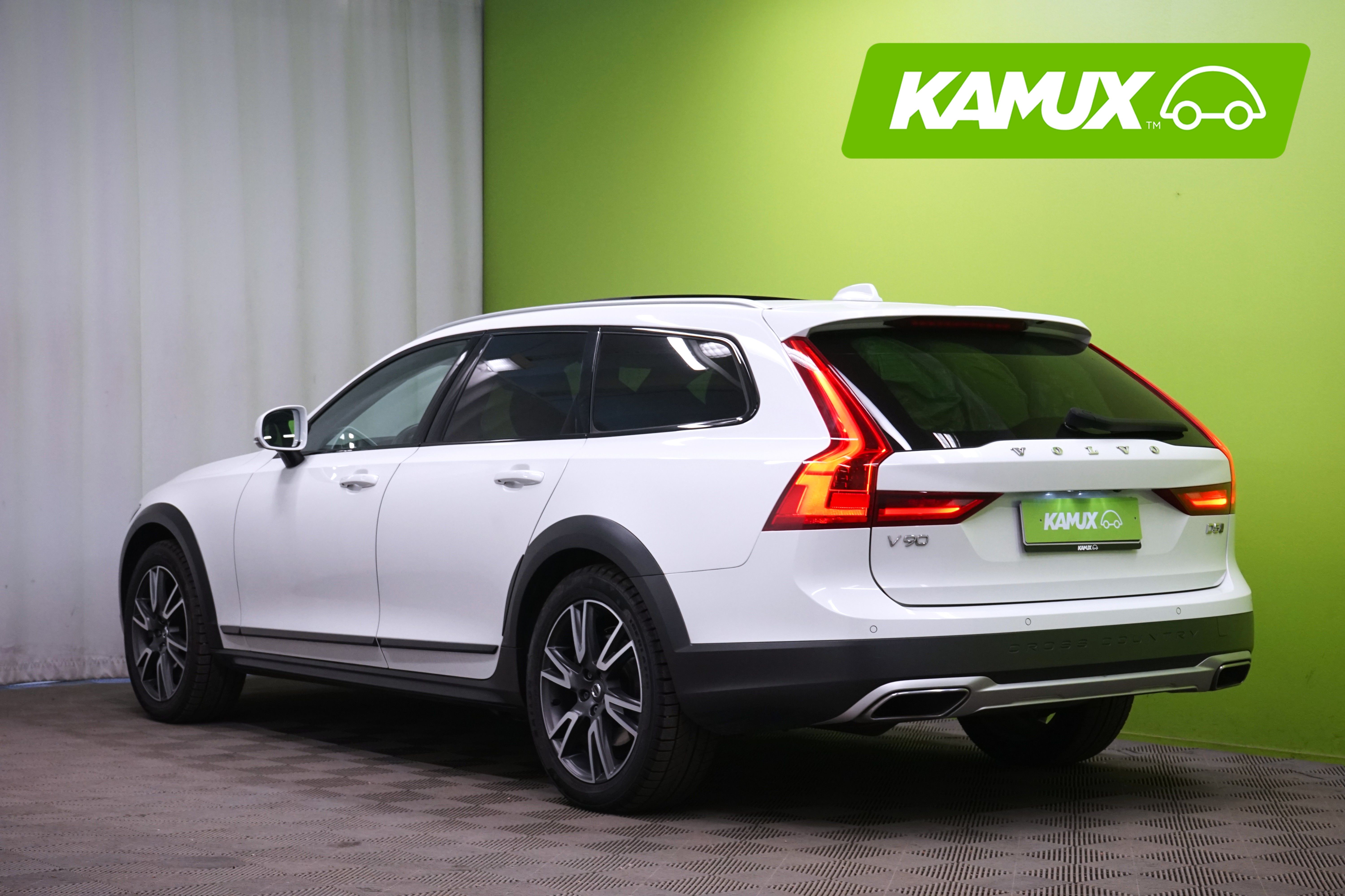 Volvo V90 Cross Country D5 AWD Pro aut 2020, kuva 4/25
