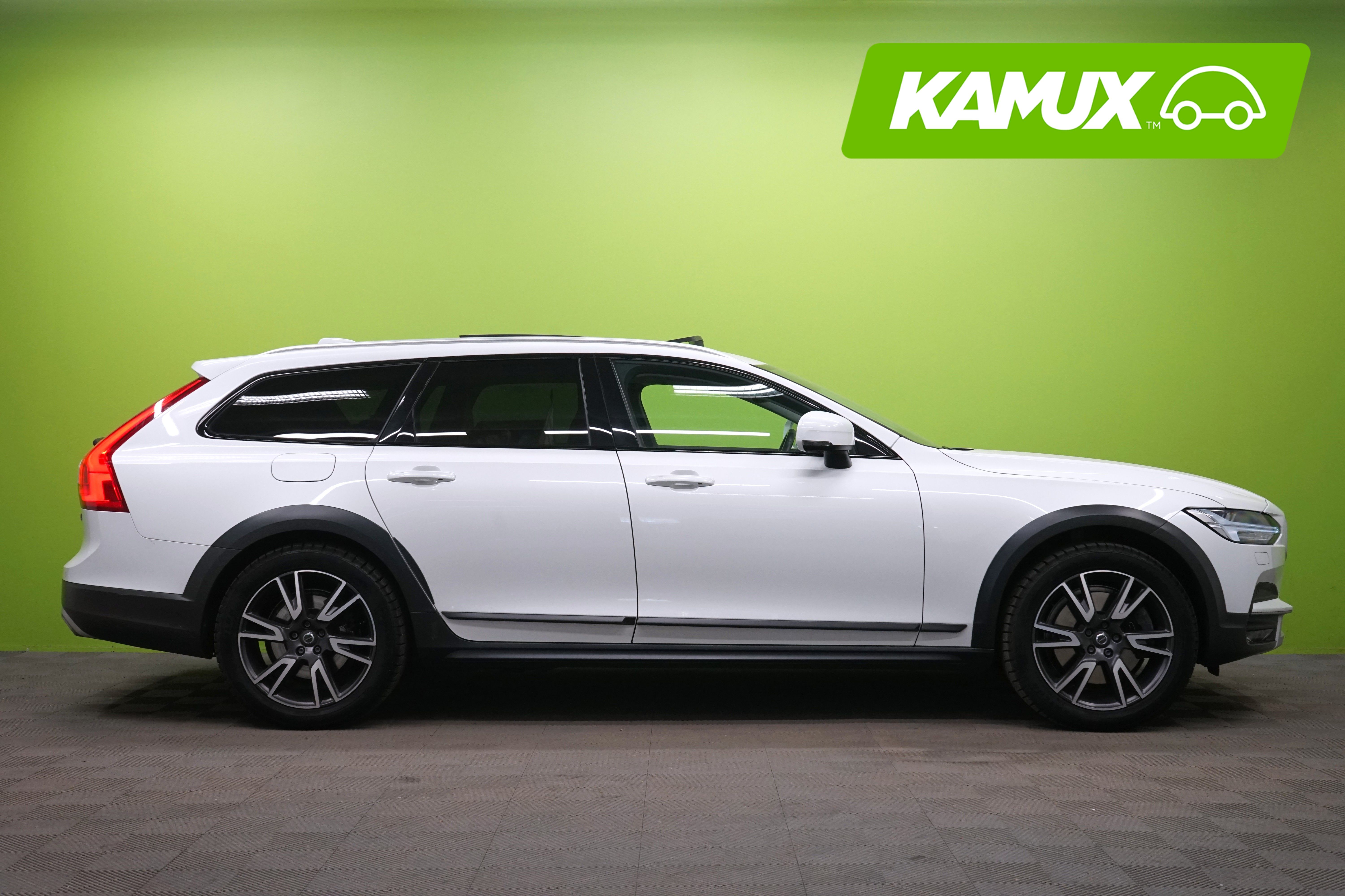 Volvo V90 Cross Country D5 AWD Pro aut 2020, kuva 2/25
