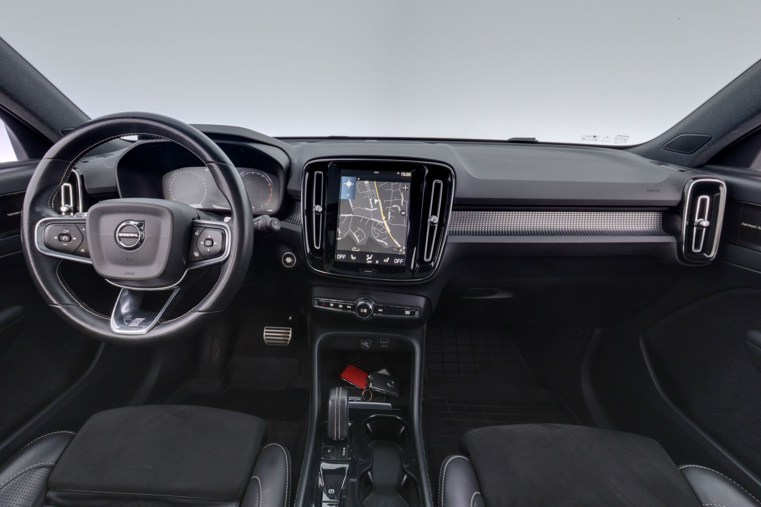 Volvo XC40 2018, kuva 7/27