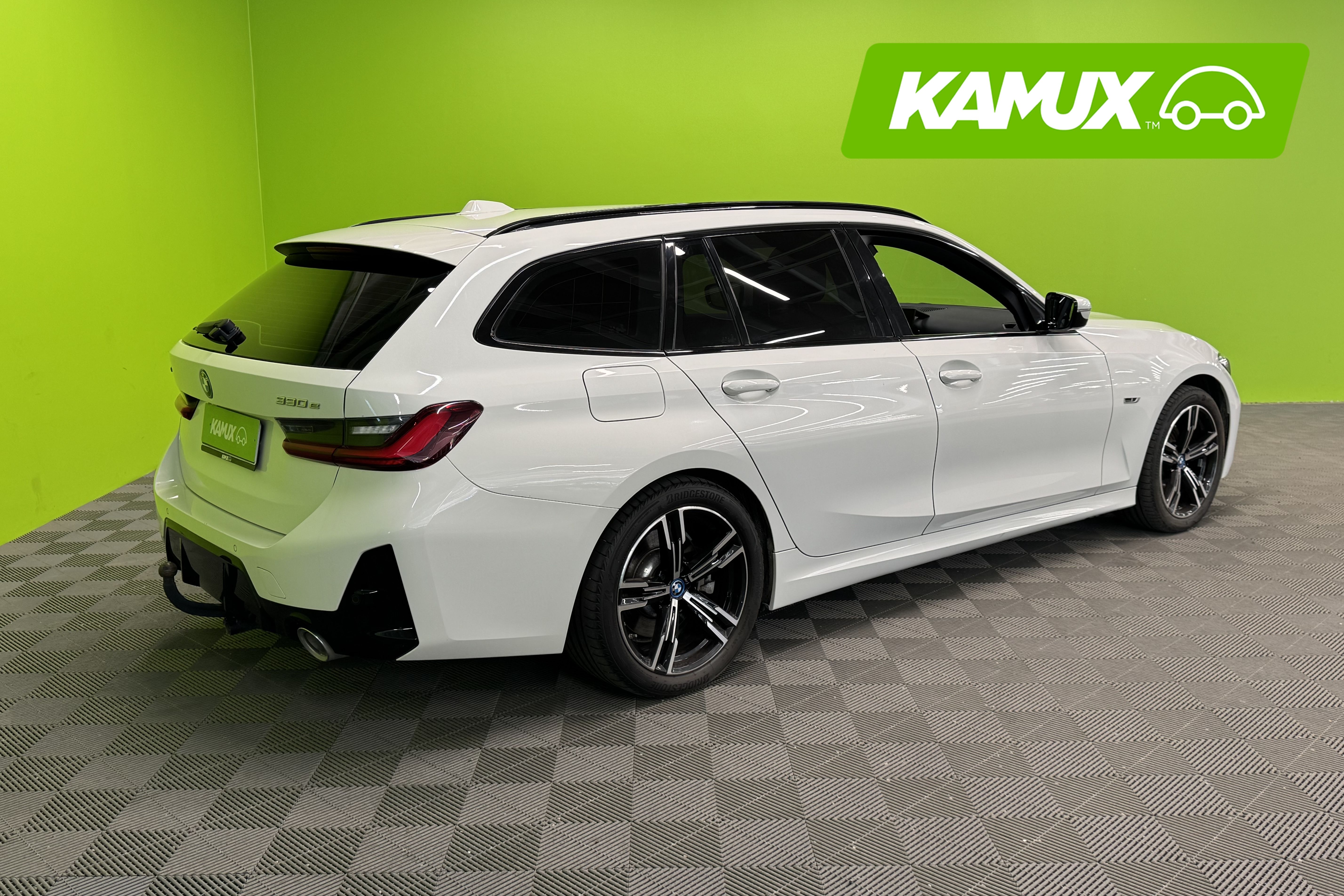 BMW 330 2023, kuva 3/33