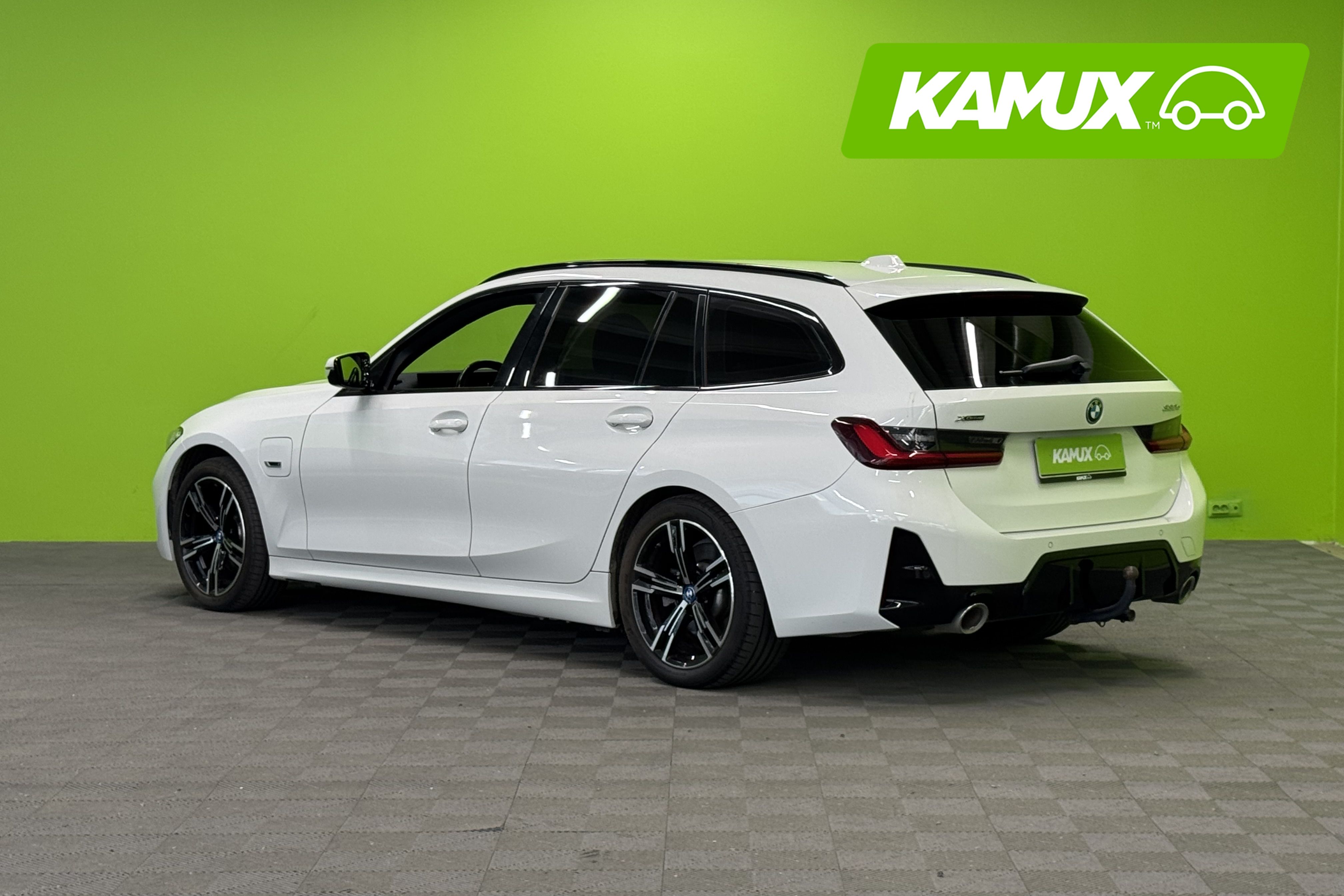 BMW 330 2023, kuva 4/33