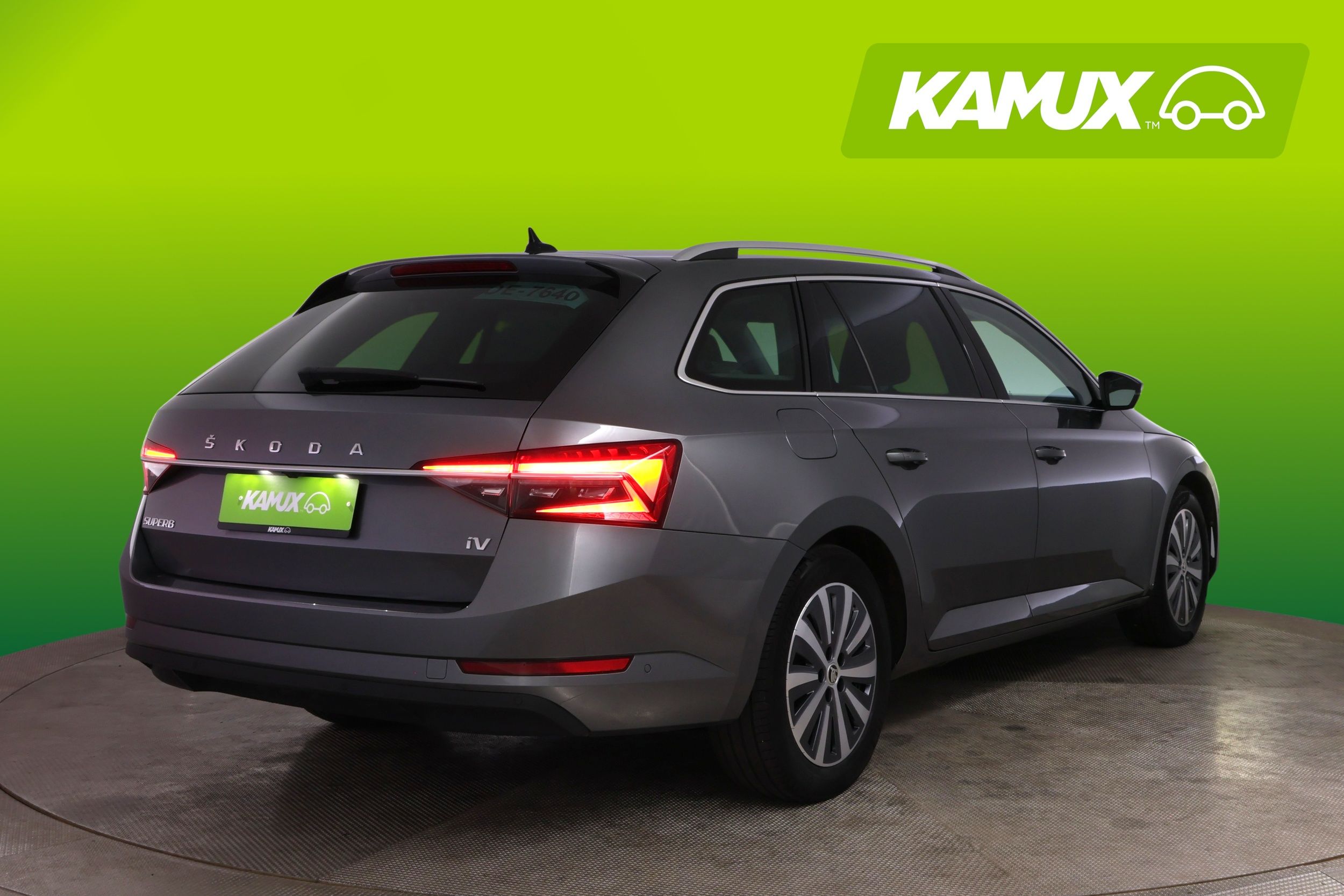Skoda Superb Combi 1.4 TSI PHEV Style iV 2023, photo 3/26
