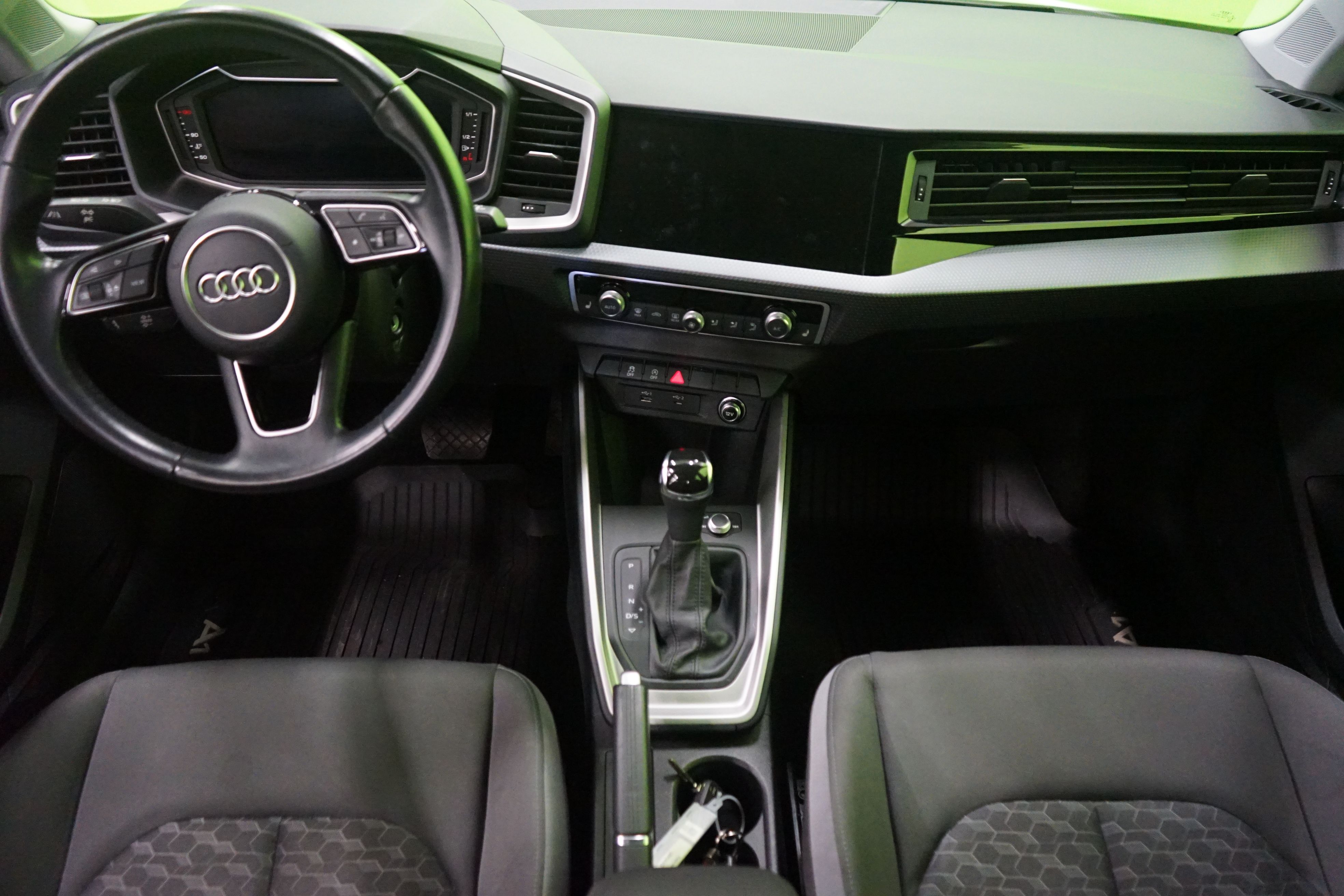 Audi A1 2020, kuva 6/21