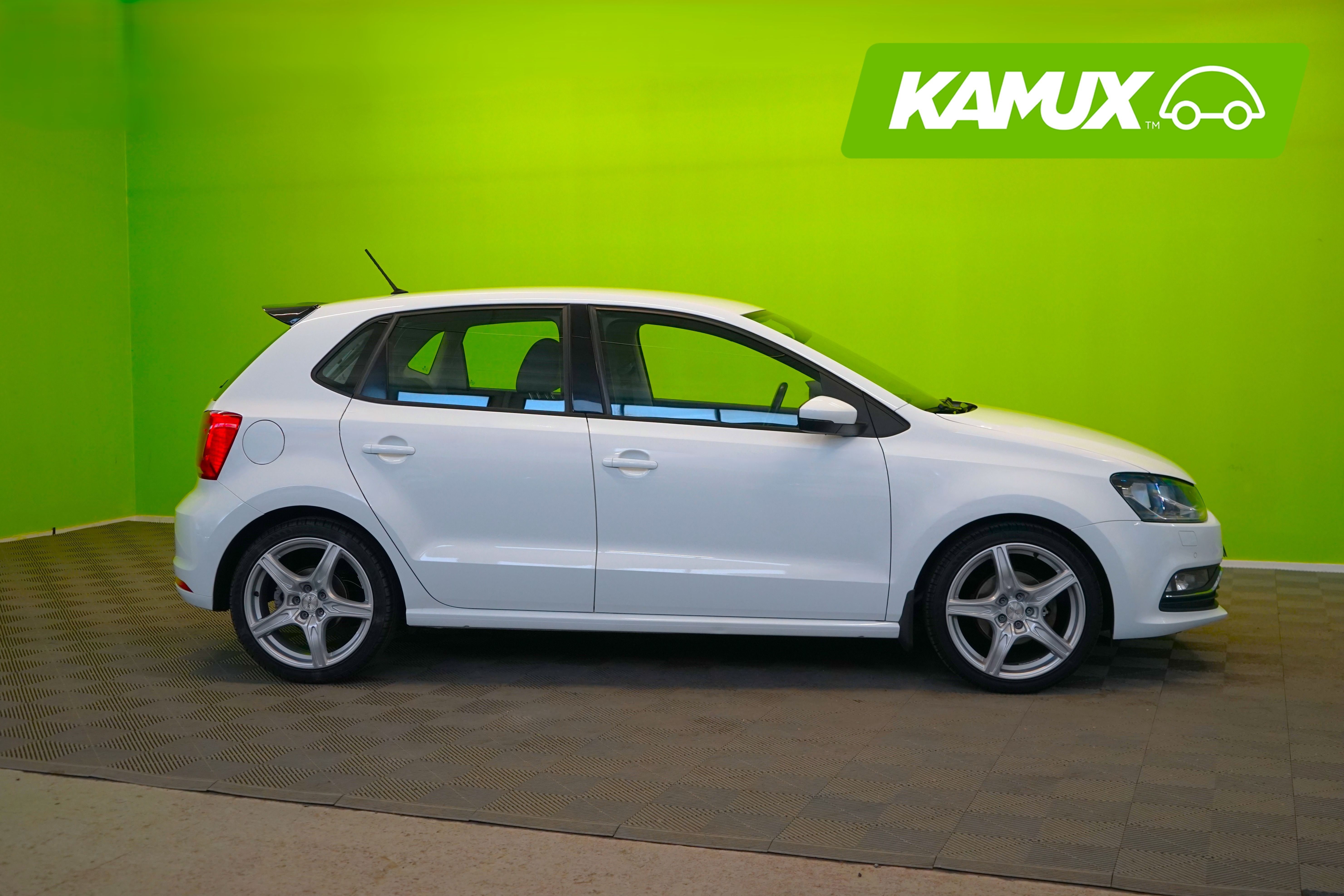 Volkswagen Polo 2015, photo 2/21