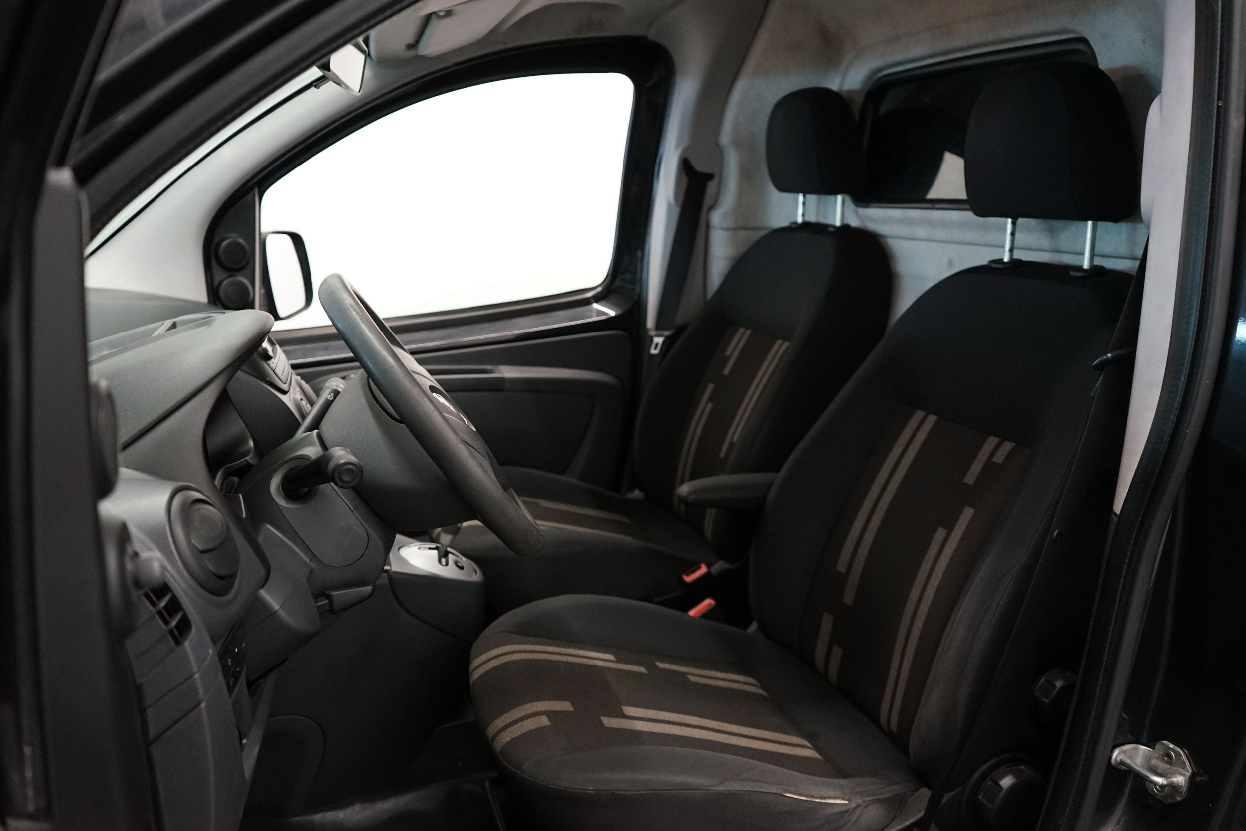Fiat Fiorino 2010, kuva 5/16