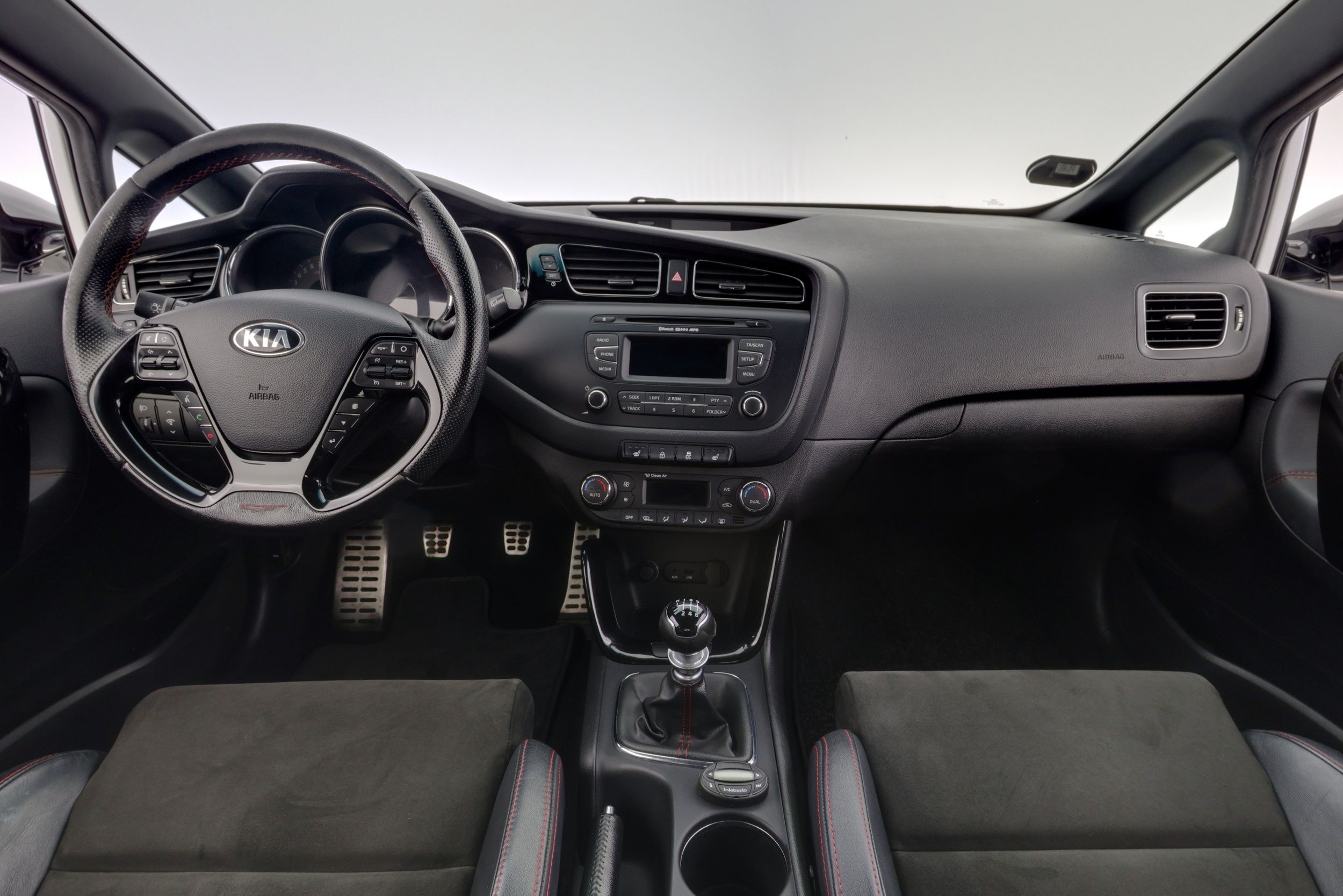 Kia ProCeed 1,6 T-GDI GT 204hv 2014, kuva 7/37