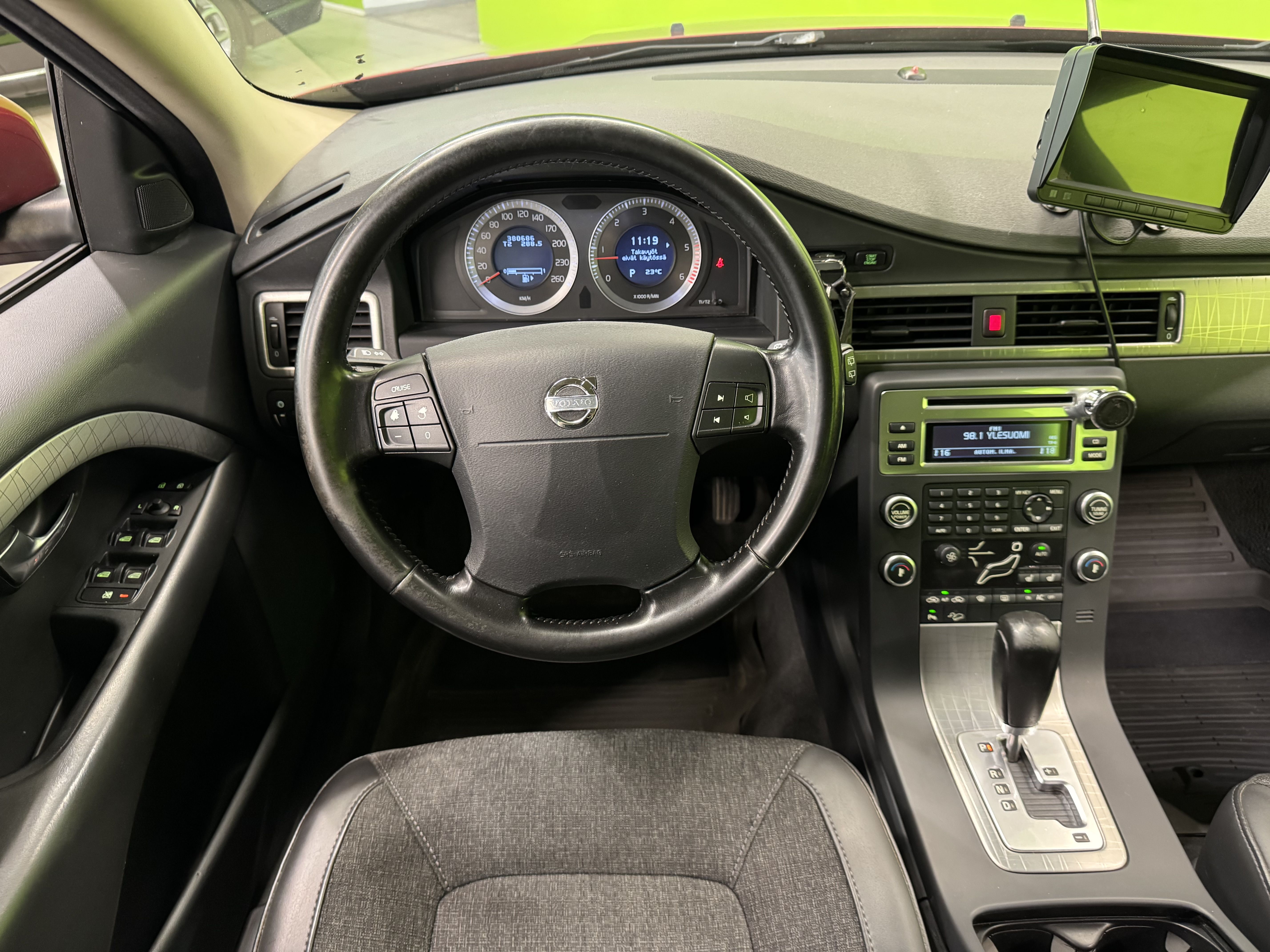 Volvo XC70 D5 AWD Momentum aut 2008, photo 7/16