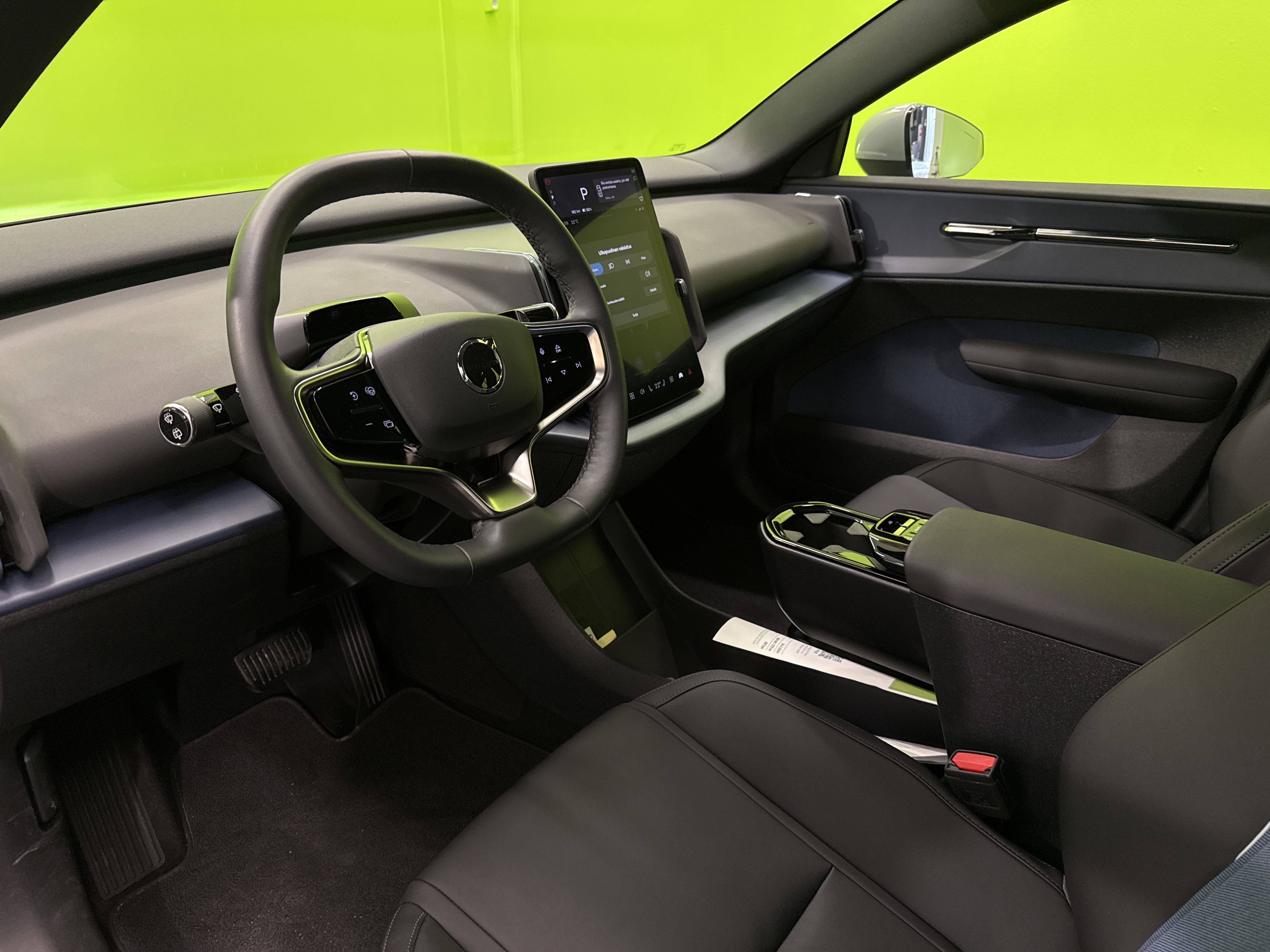 Volvo EX30 51kWh, Single Core 2024, photo 7/15