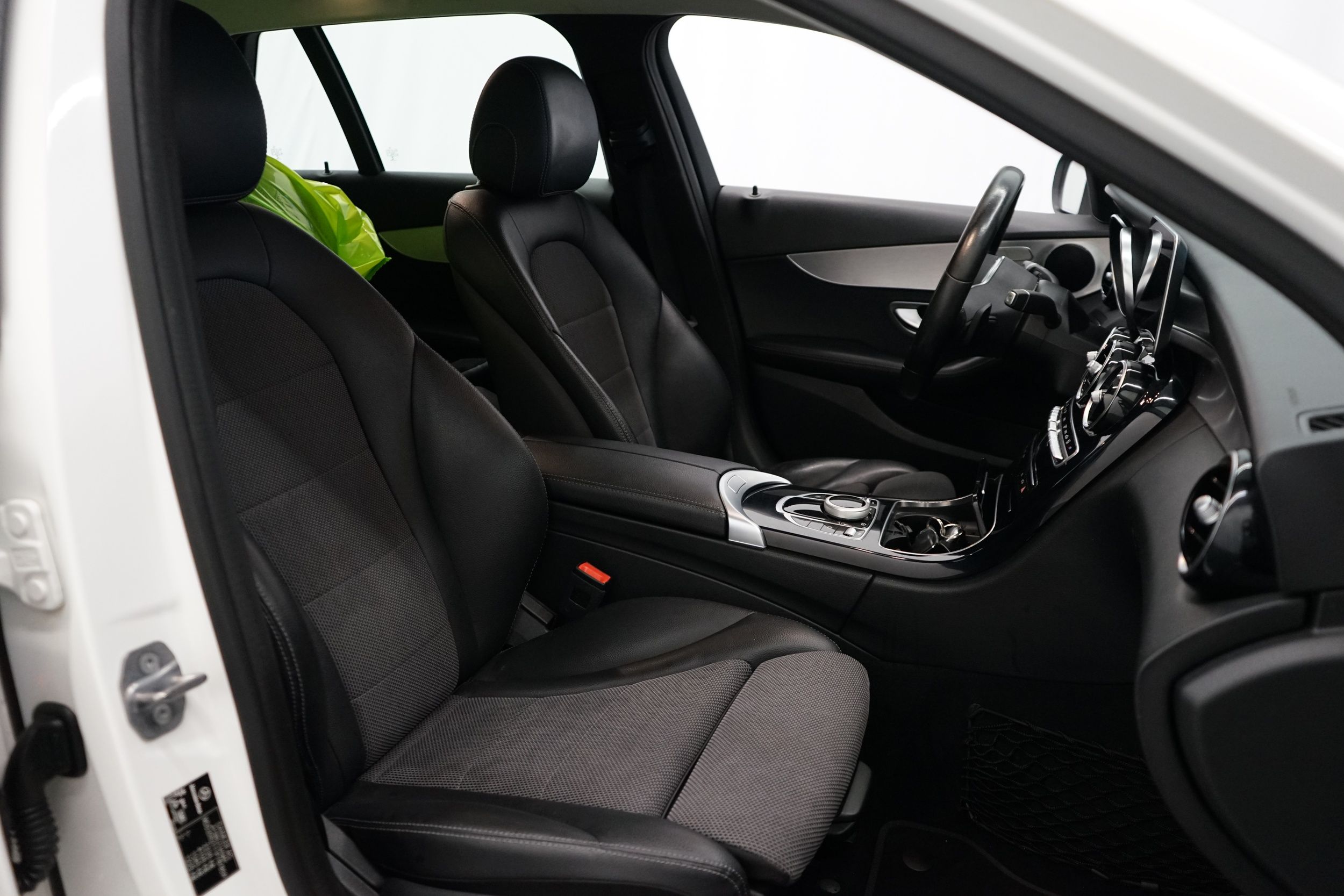 Mercedes-Benz C 2018, photo 7/19