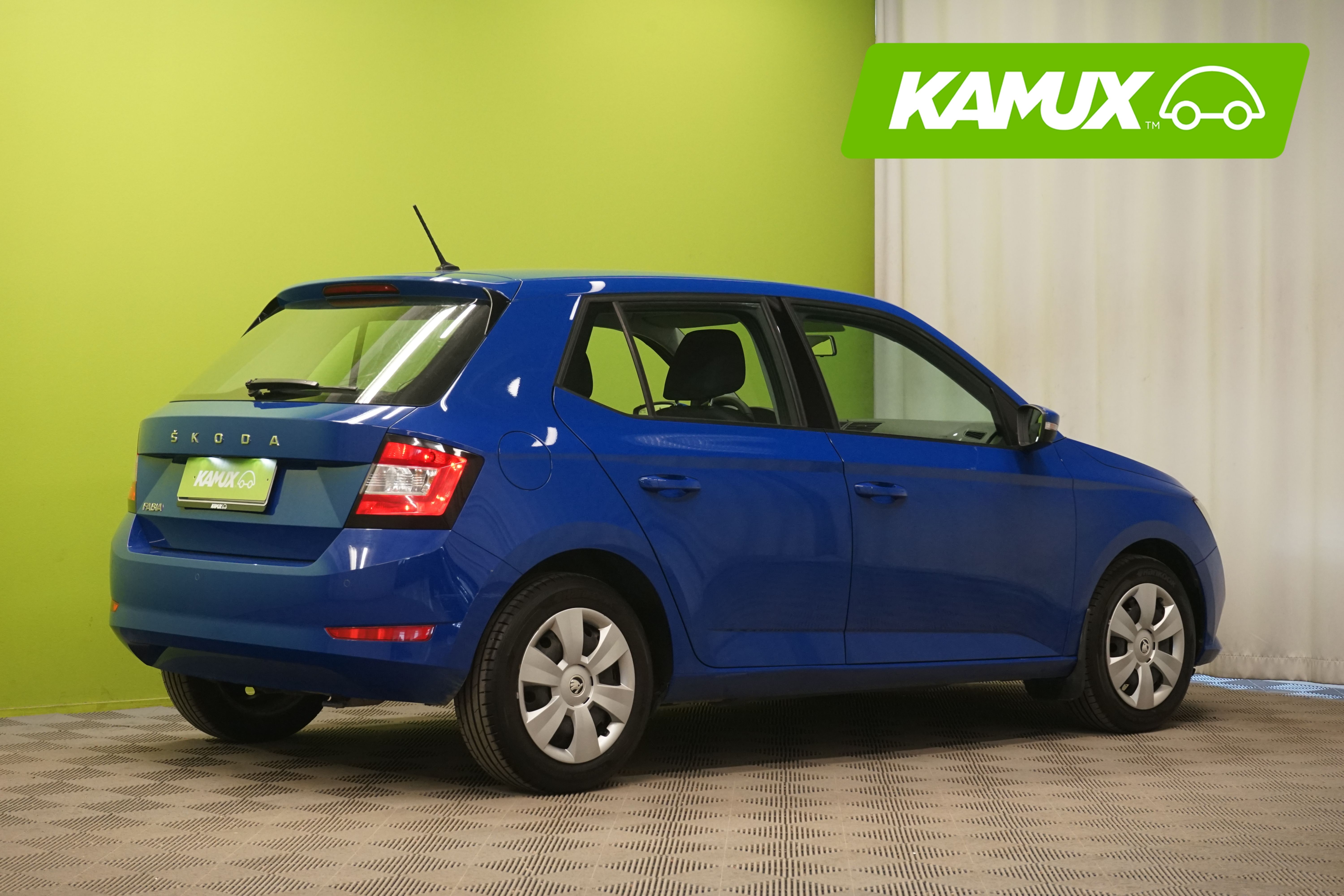 Skoda Fabia 1.0 TSI Active 2020, kuva 3/15