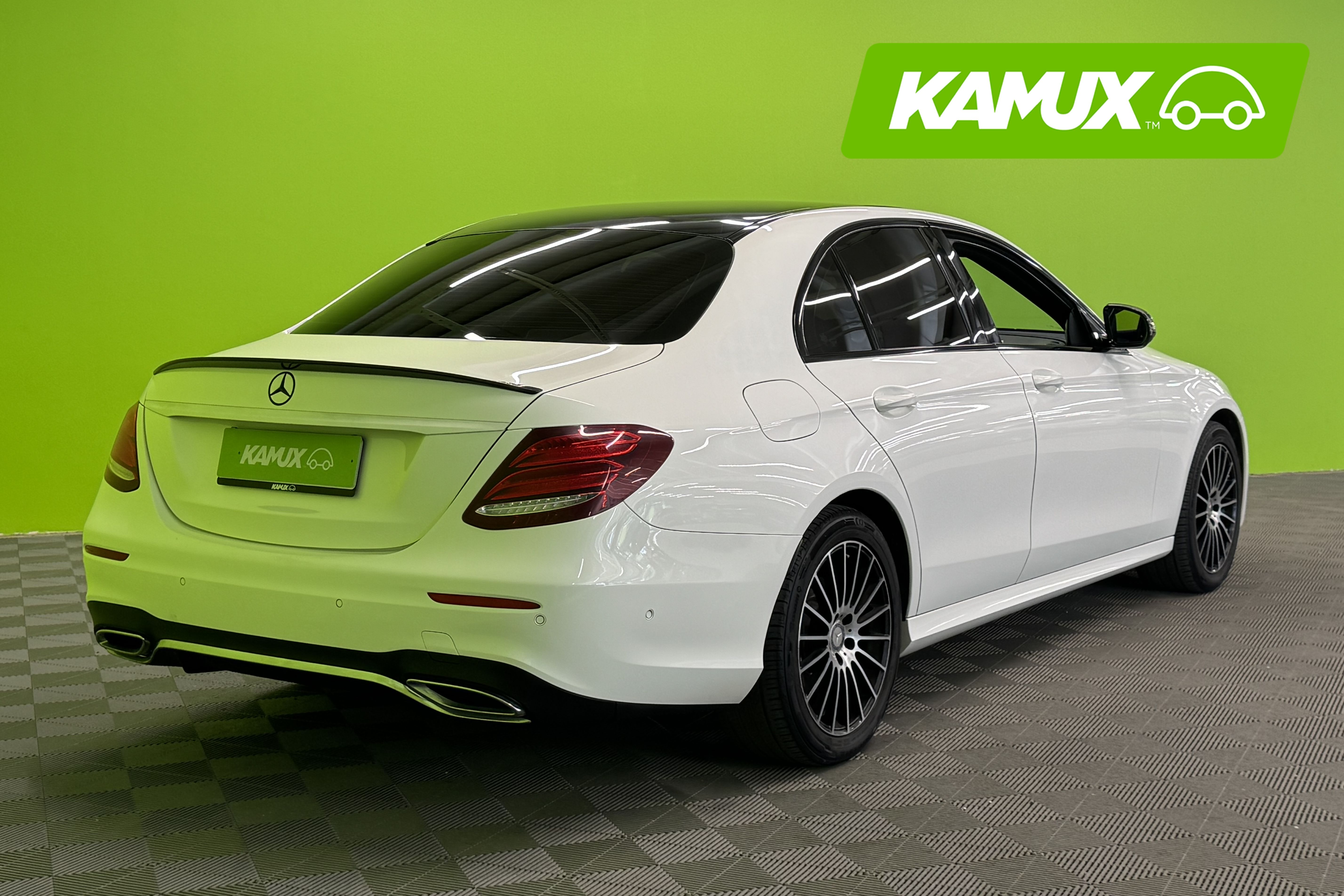 Mercedes-Benz E 2016, kuva 3/24