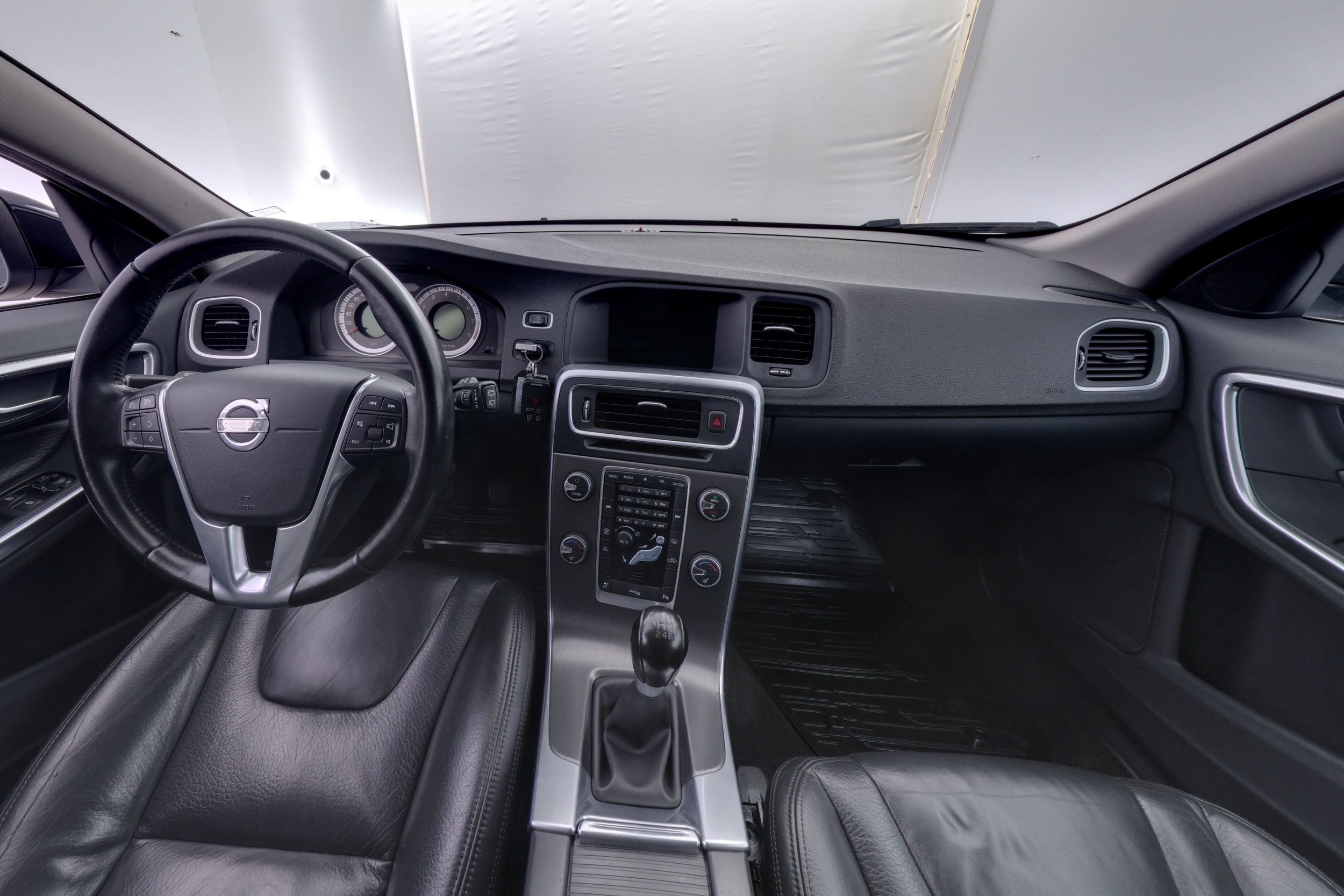 Volvo V60 T3 Summum 2011, kuva 7/25