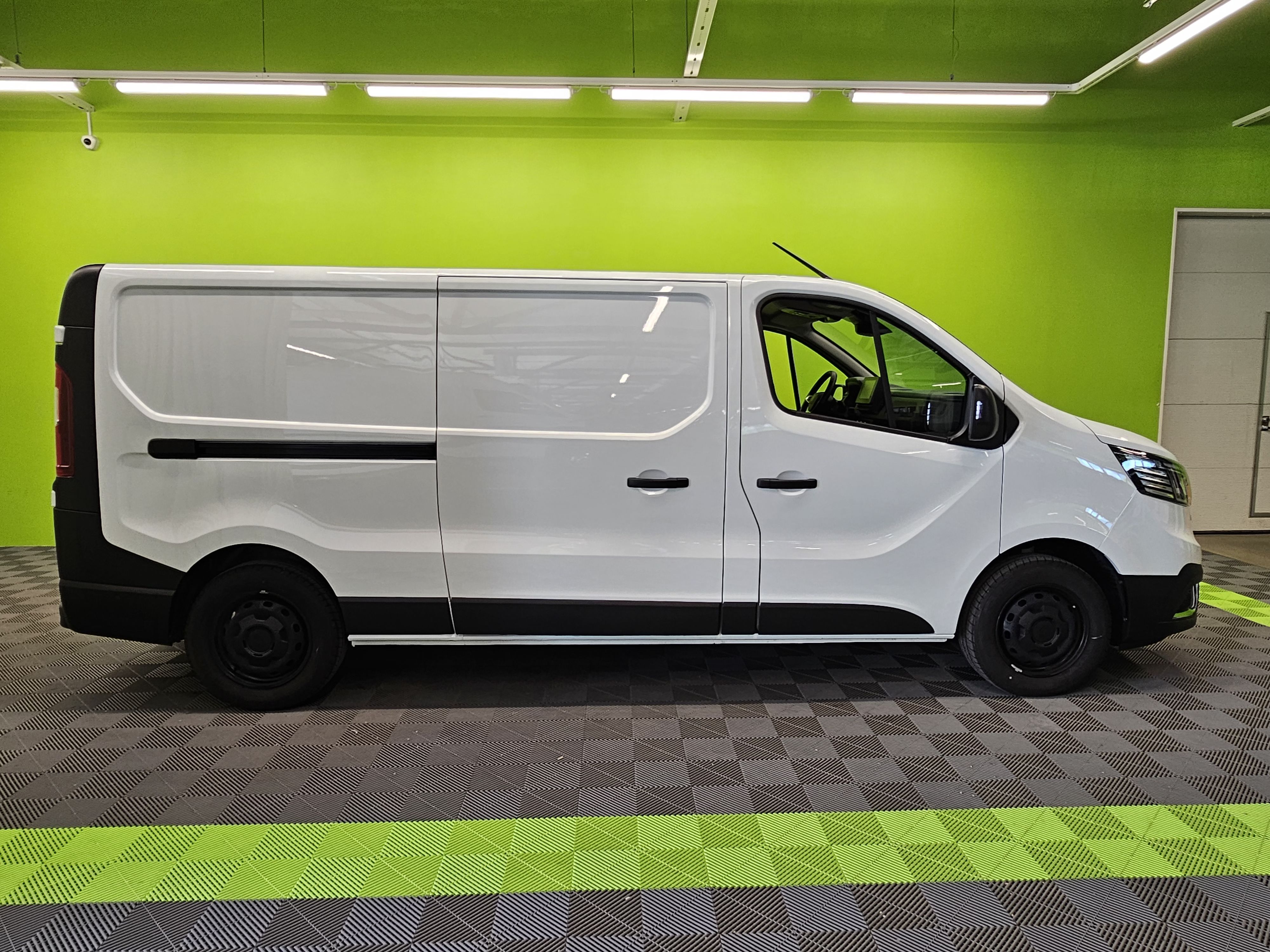 Renault Trafic 2025, kuva 2/17