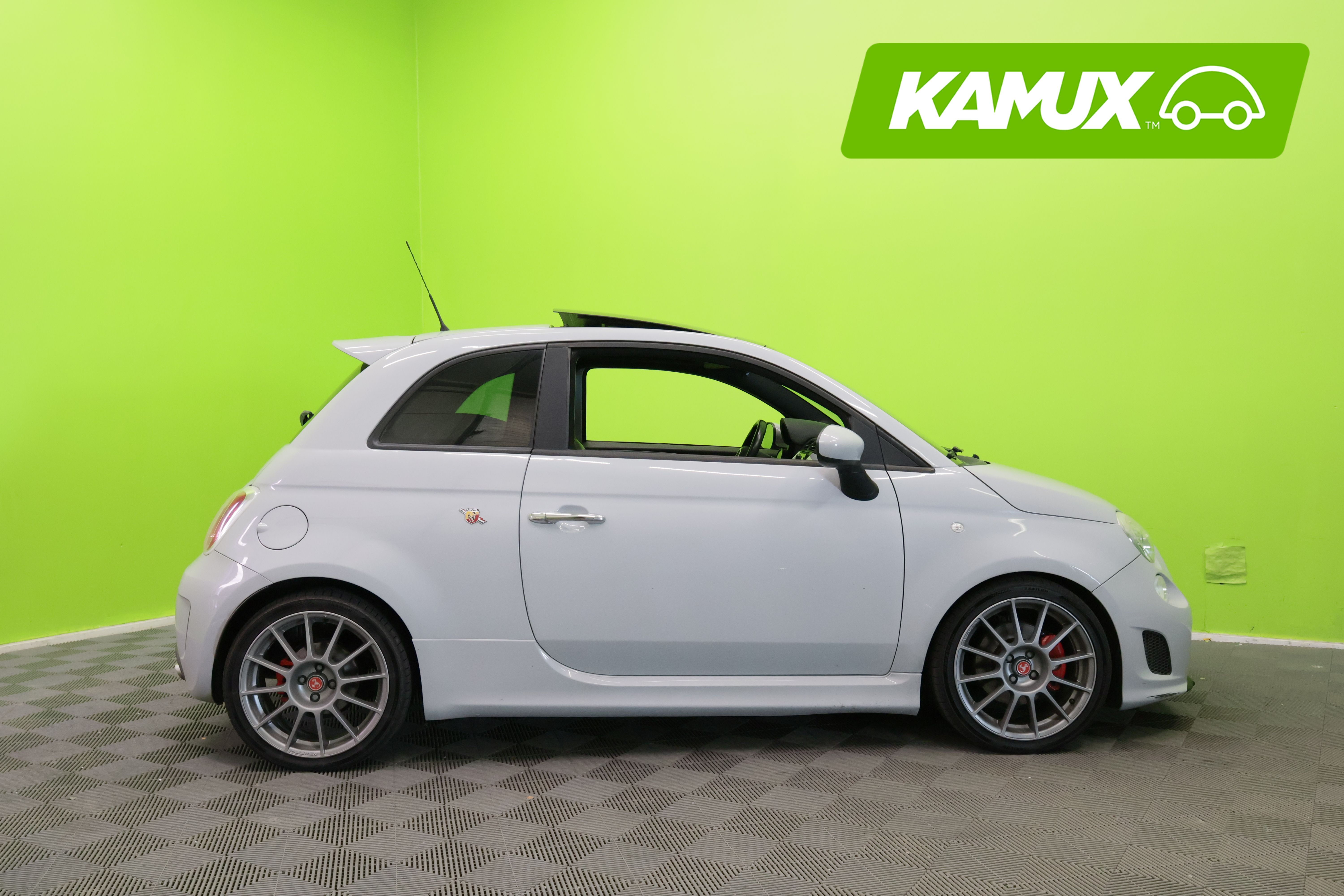 Fiat-Abarth 500 Esseesse 2010, kuva 2/30