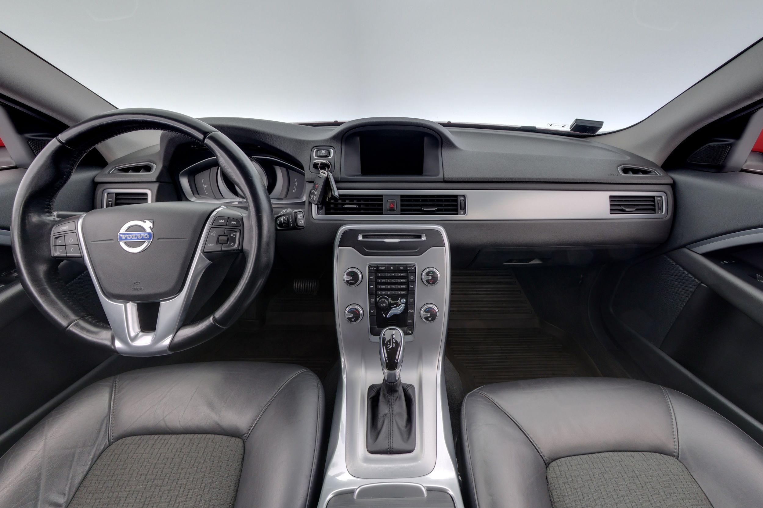 Volvo V70 D4 Momentum aut 2015, kuva 7/21