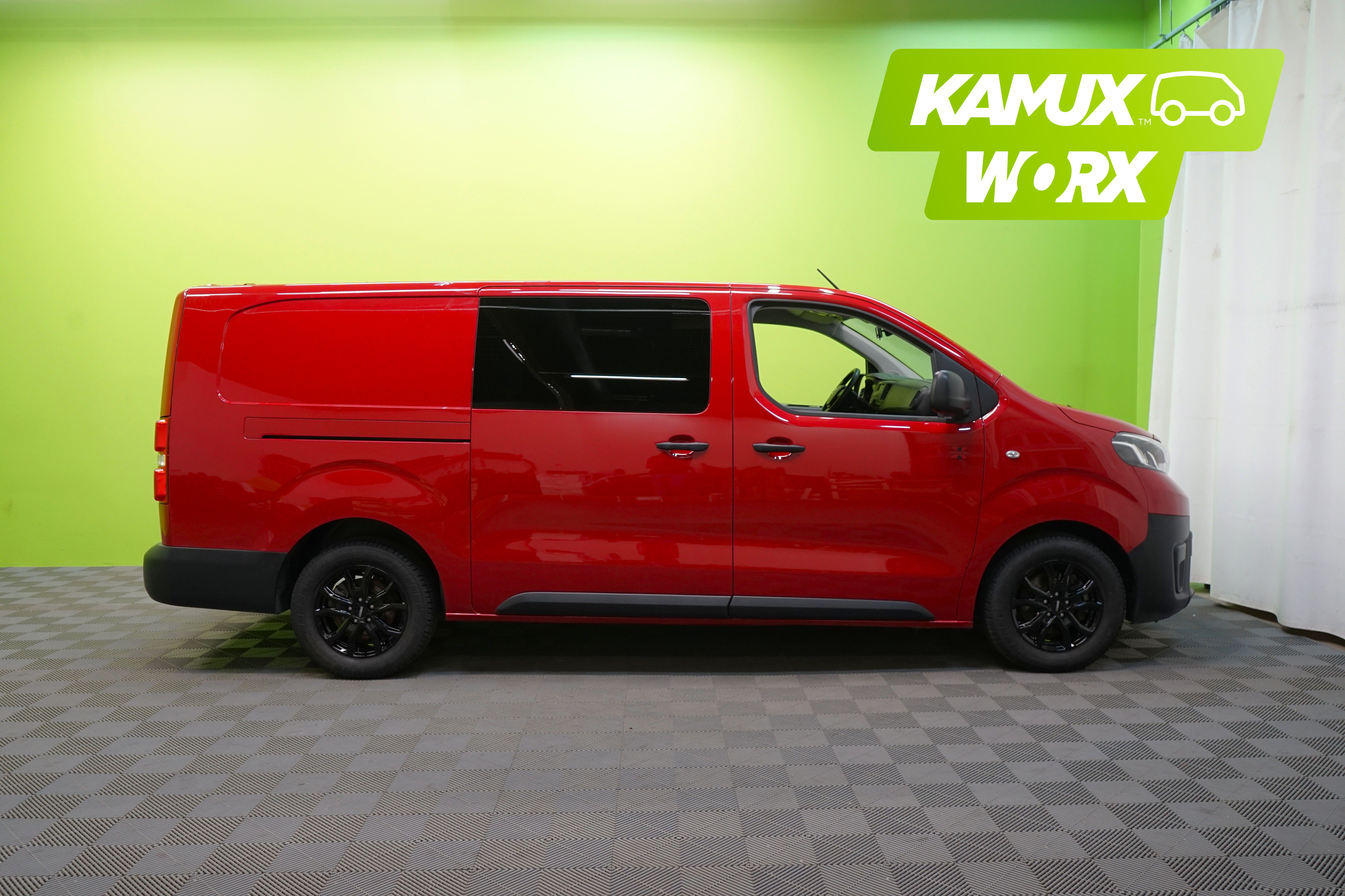 Toyota Proace L2 2.0 D 145 4x4 5-Ovinen 2022, kuva 2/25